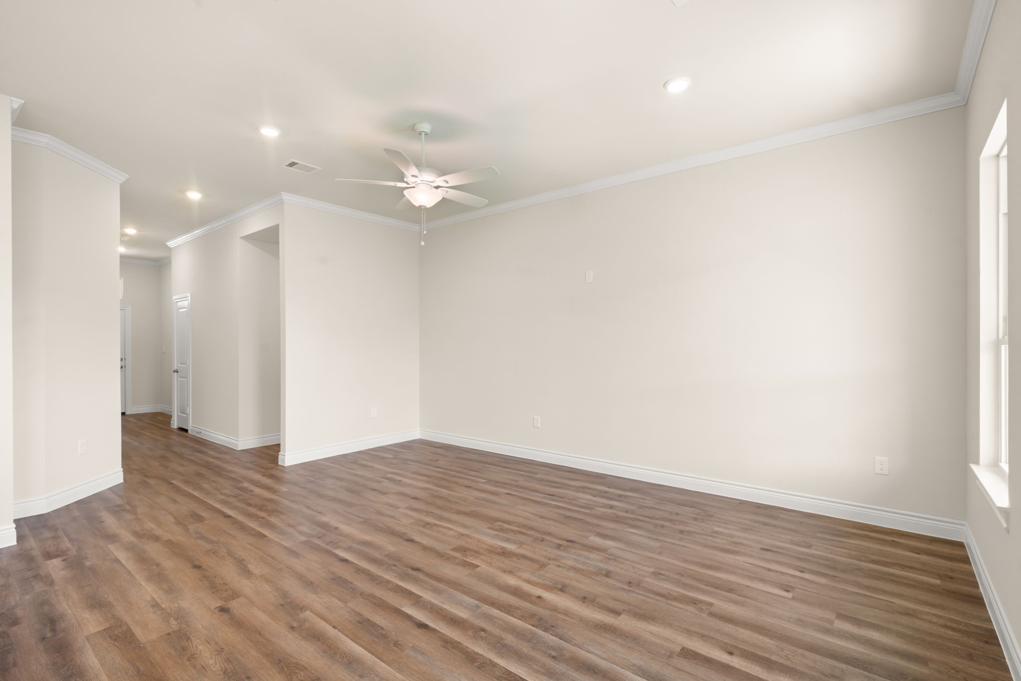 10320 Woodhill Spa Lane Property Photo 9