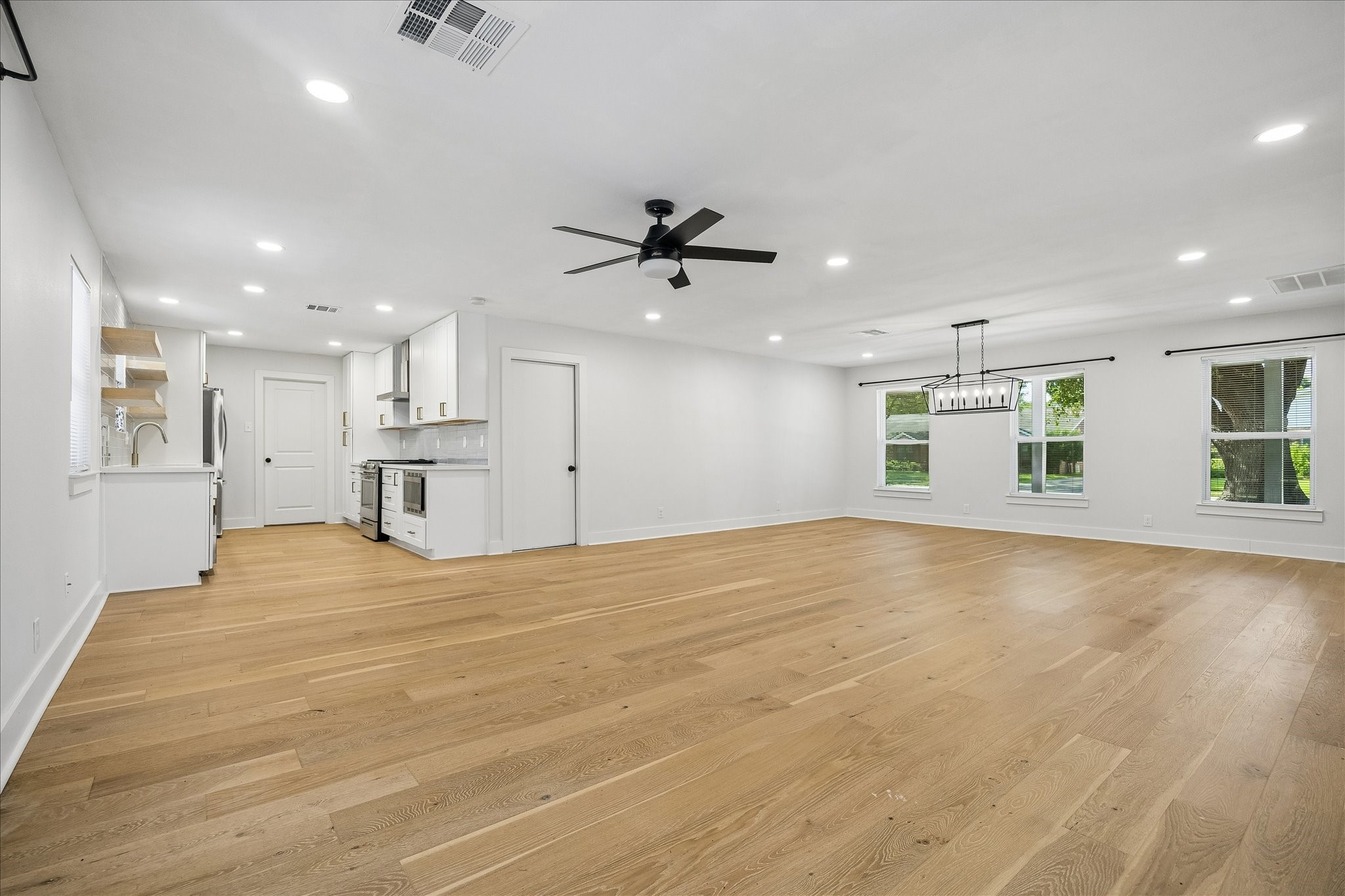 4725 Spellman Road Property Photo 5