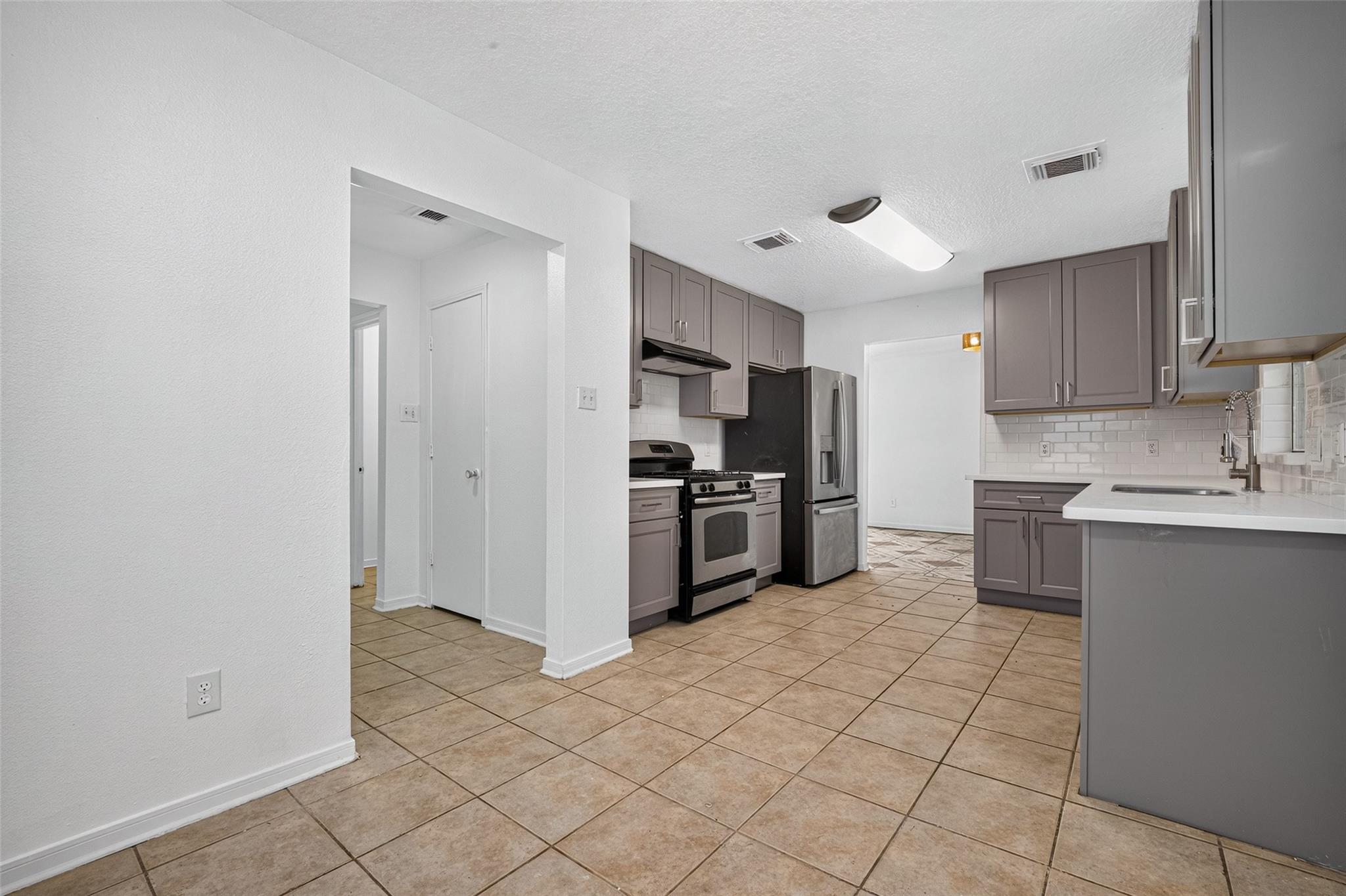 1179 Maclesby Ln Property Photo 12