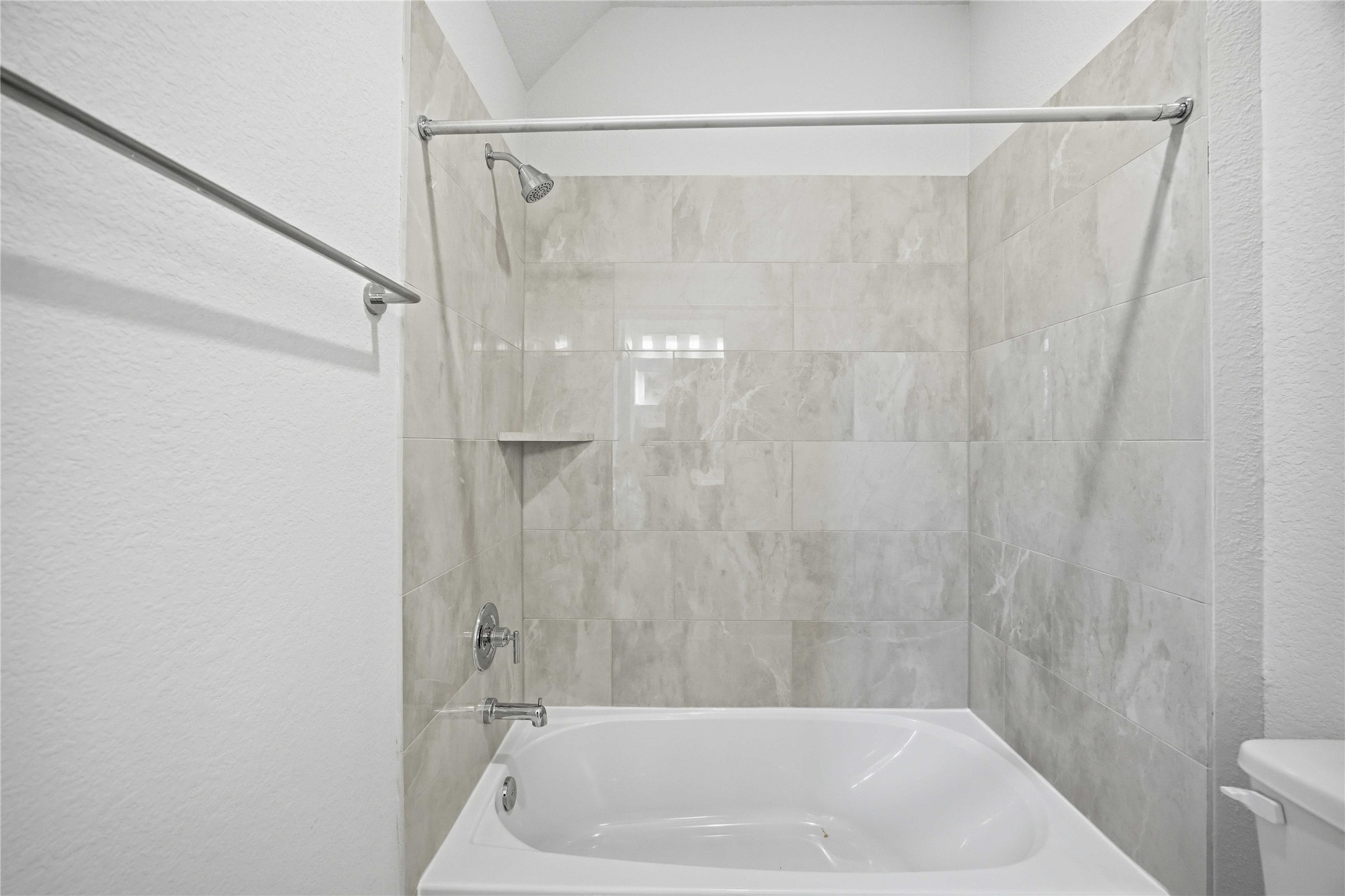 10303 Tranquil Lake Drive Property Photo 27