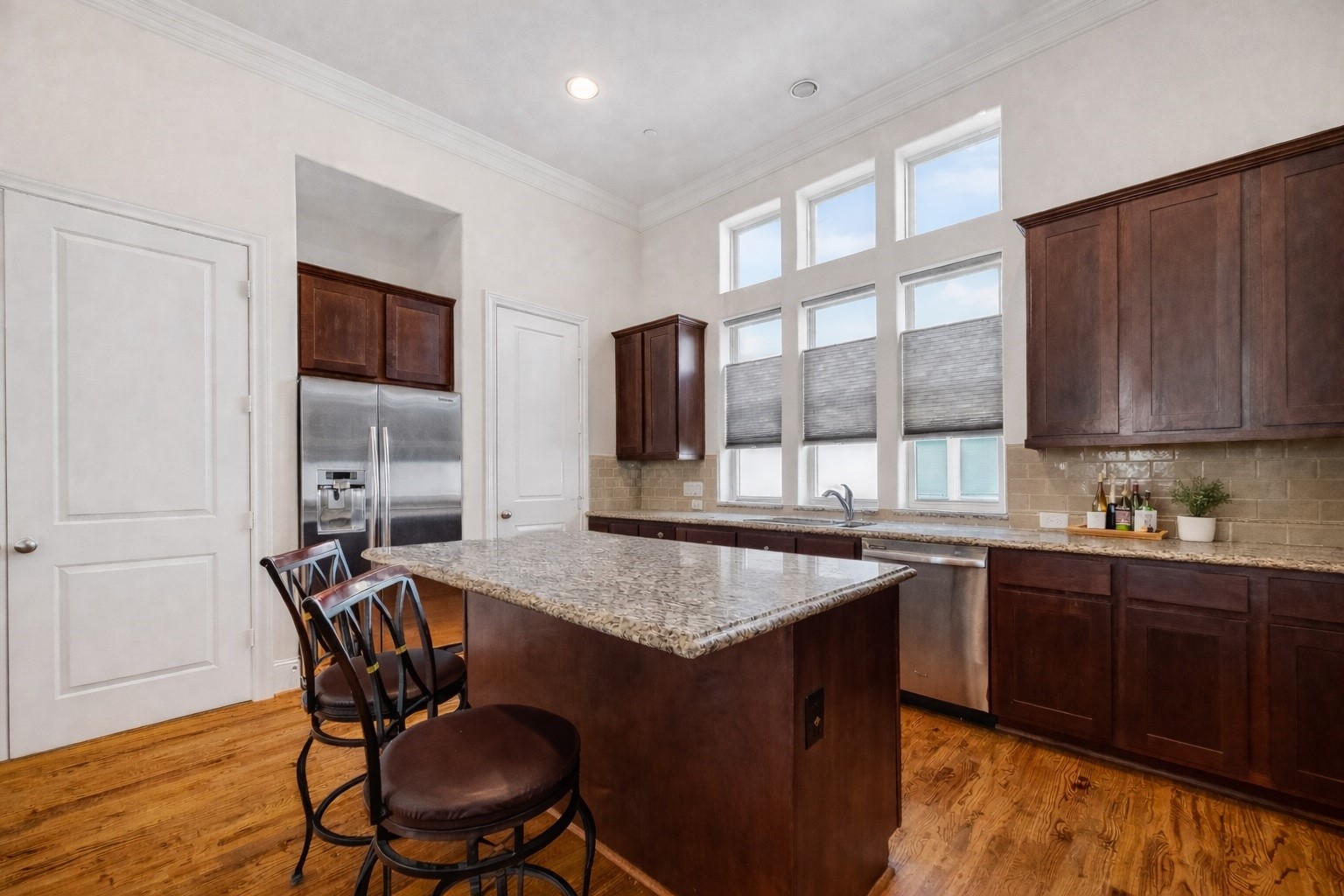 705 Delano Street Property Photo 19