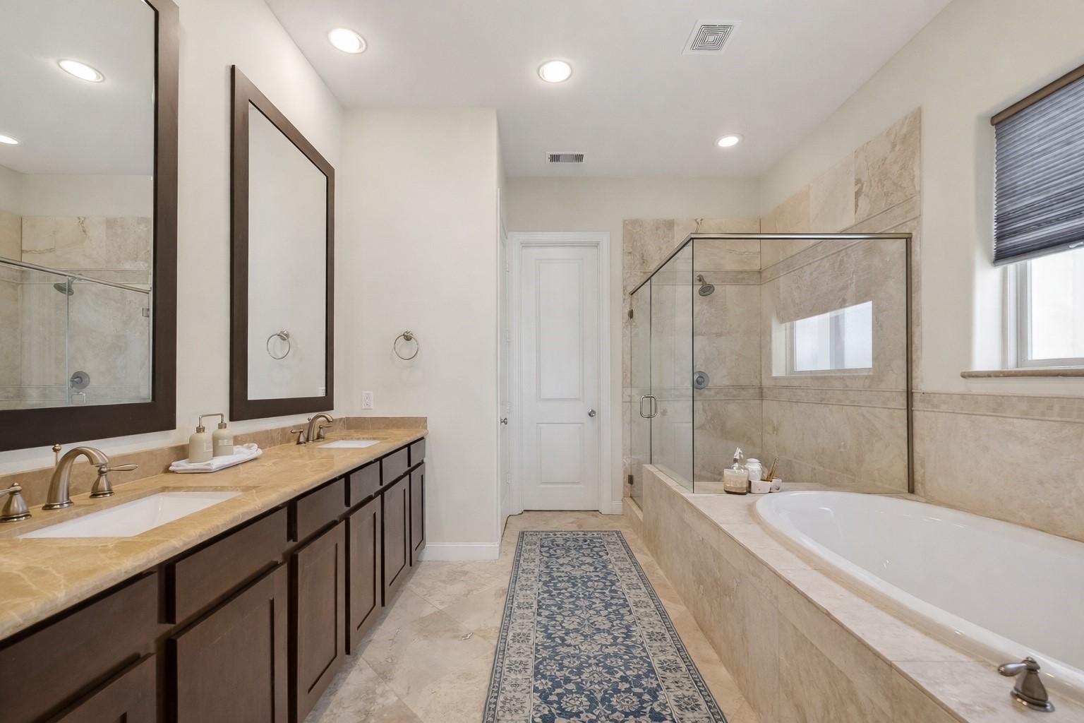 705 Delano Street Property Photo 29