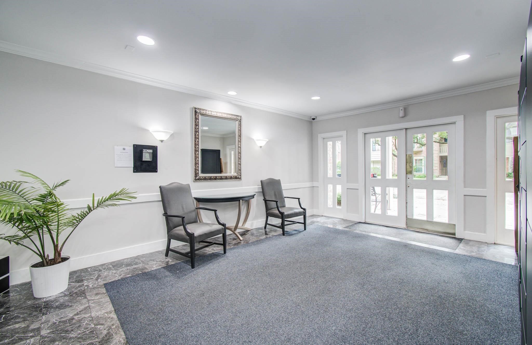 357 N Post Oak Lane 208 Property Photo 2