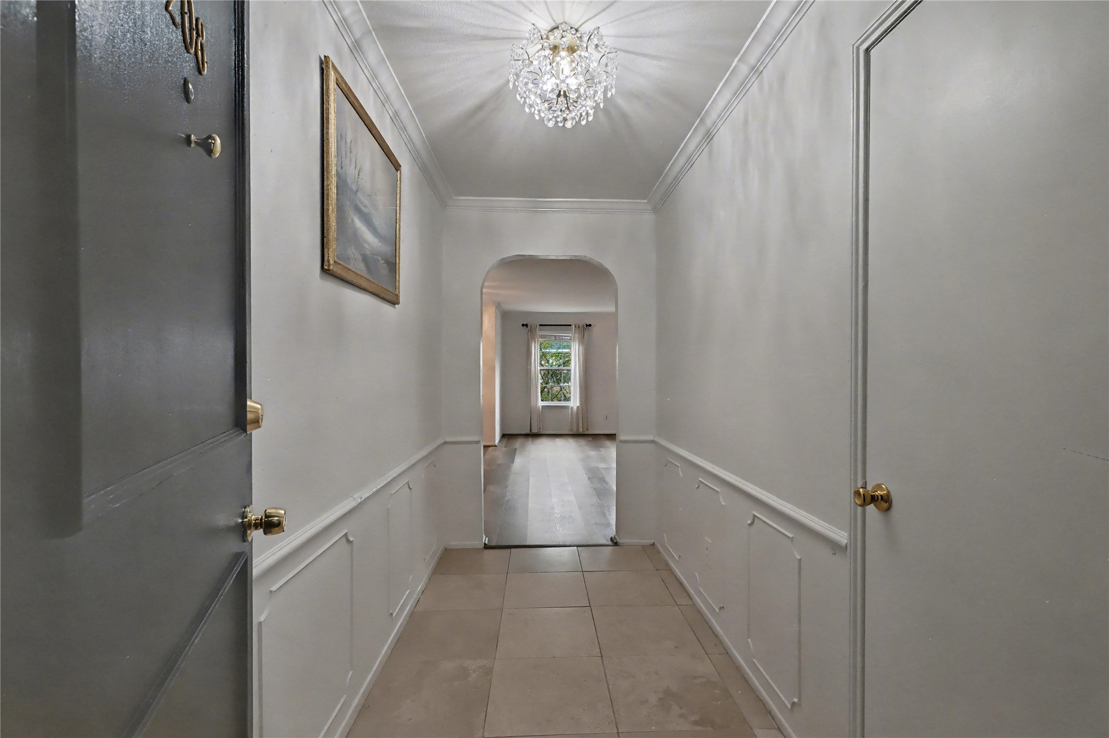 357 N Post Oak Lane 208 Property Photo 5