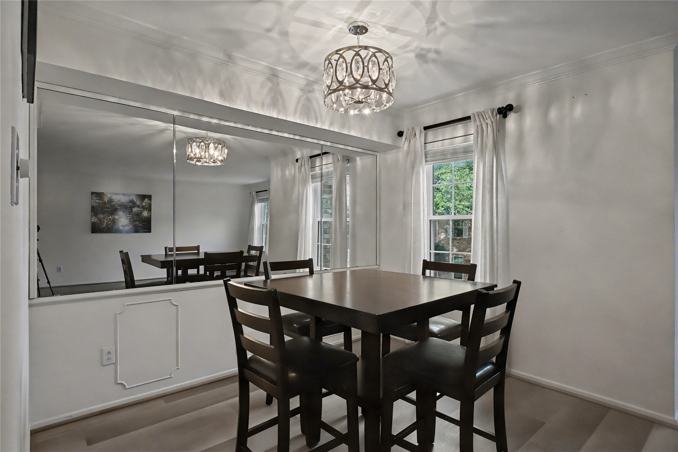 357 N Post Oak Lane 208 Property Photo 16