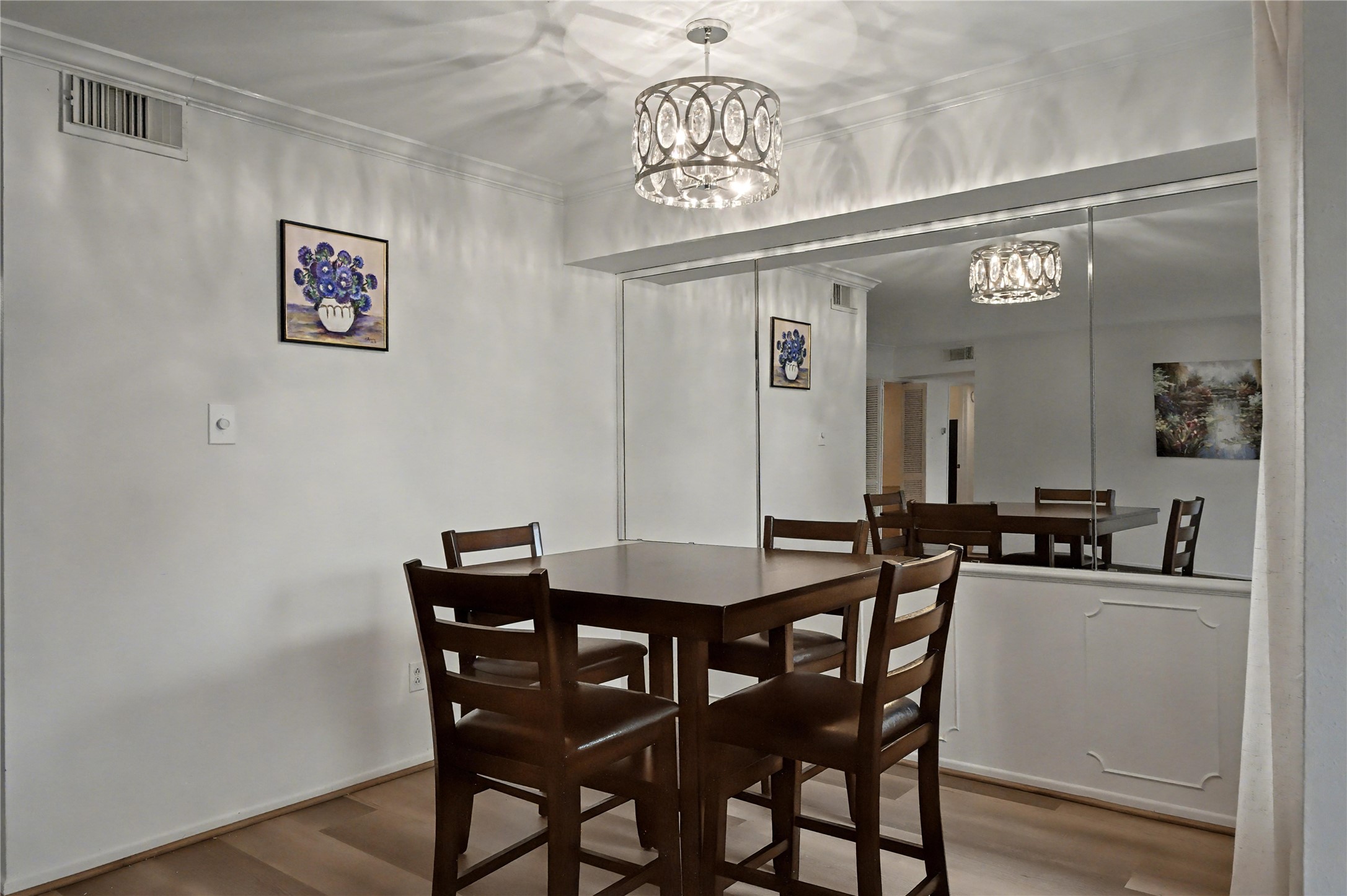 357 N Post Oak Lane 208 Property Photo 18