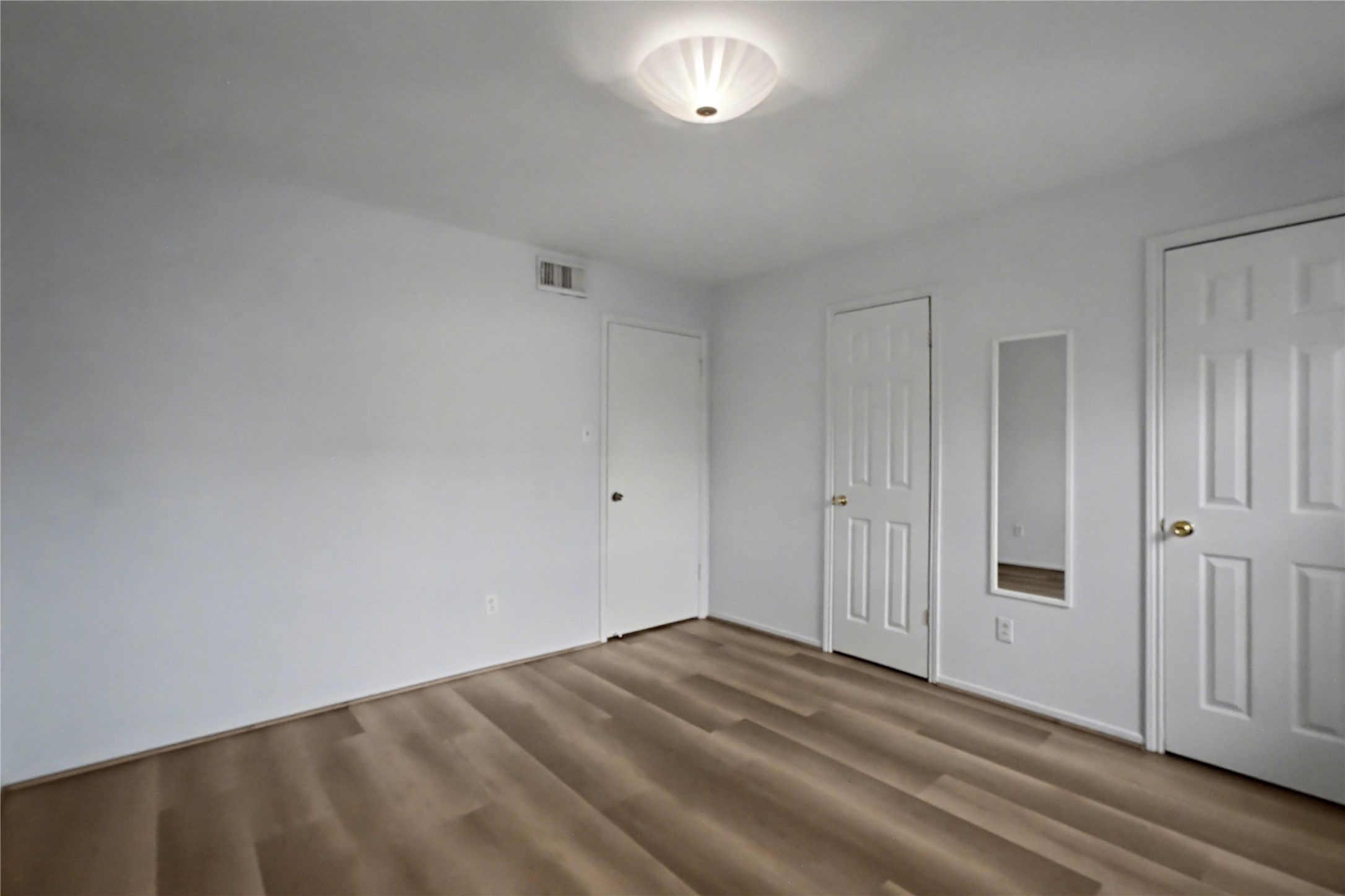 357 N Post Oak Lane 208 Property Photo 25