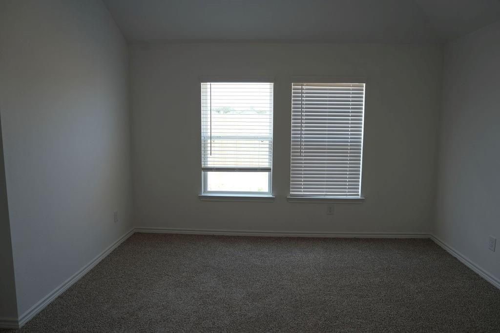 1880 Redwood Lane Property Photo 11