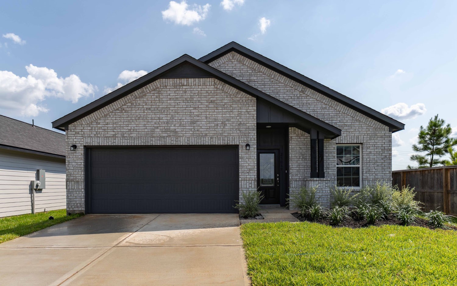 25039 Apricot Court