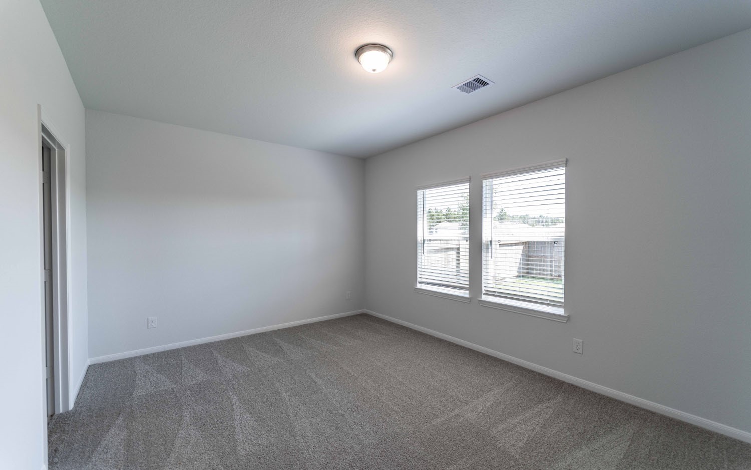 25039 Apricot Court Property Photo 11