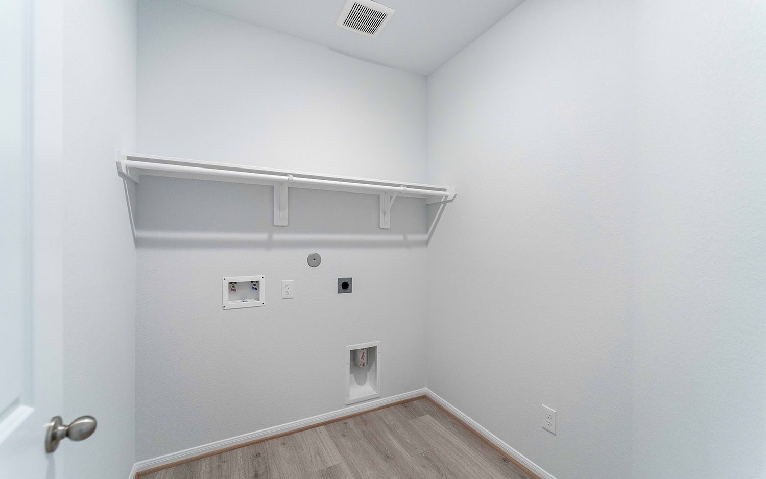 25039 Apricot Court Property Photo 13