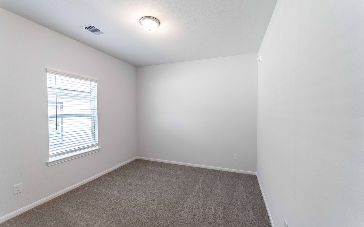 25039 Apricot Court Property Photo 15