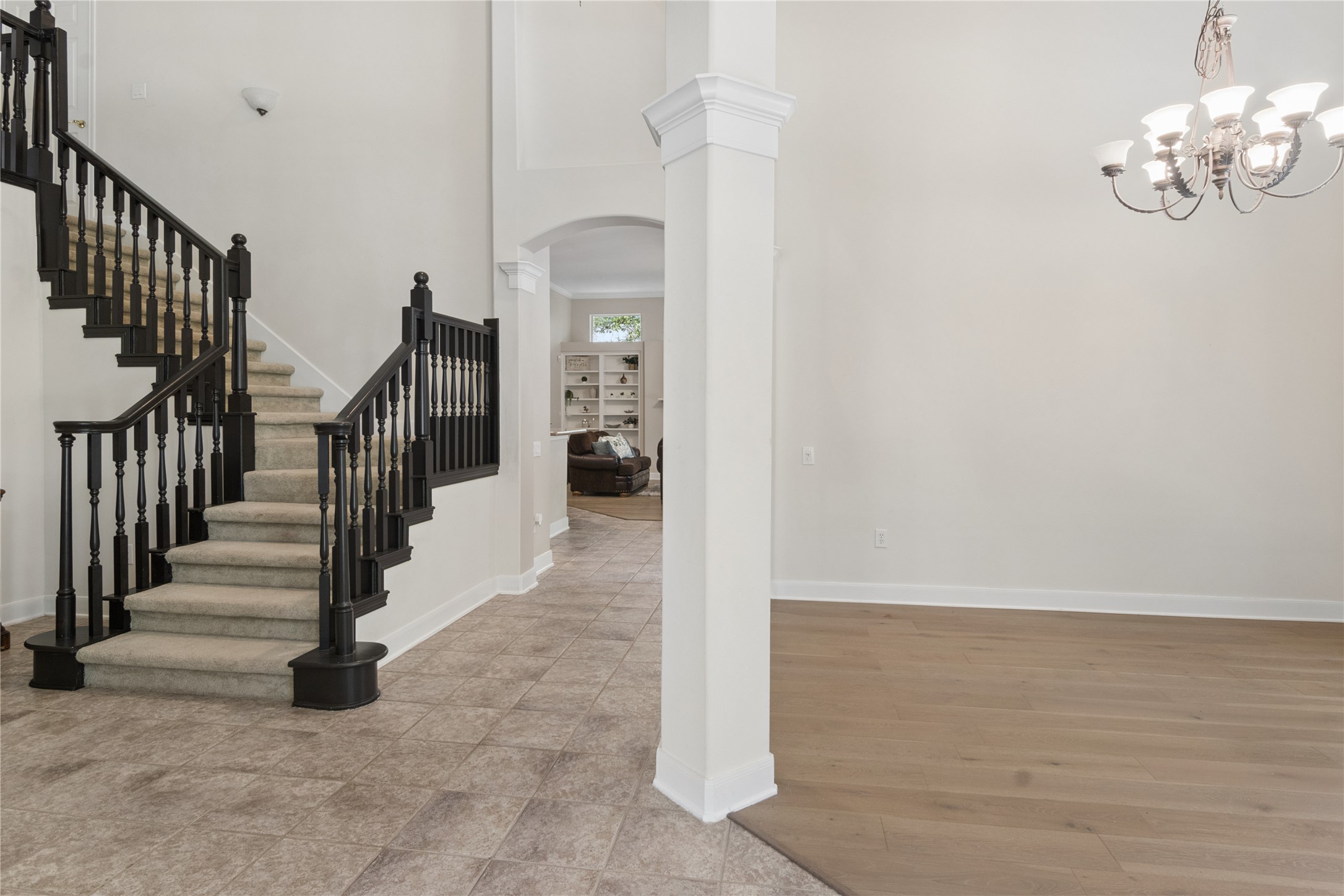 2 Surrey Run Place Property Photo 6