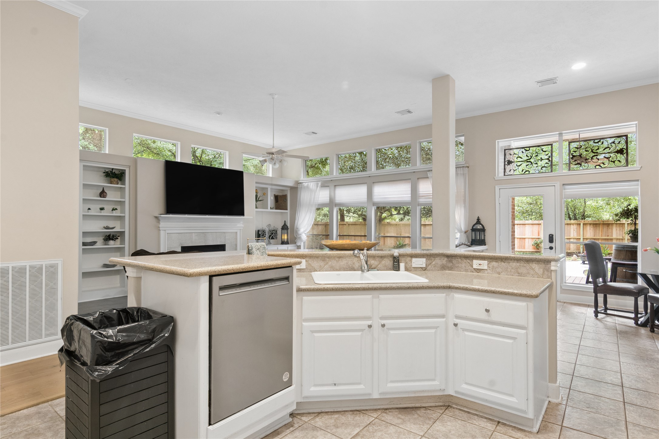 2 Surrey Run Place Property Photo 19