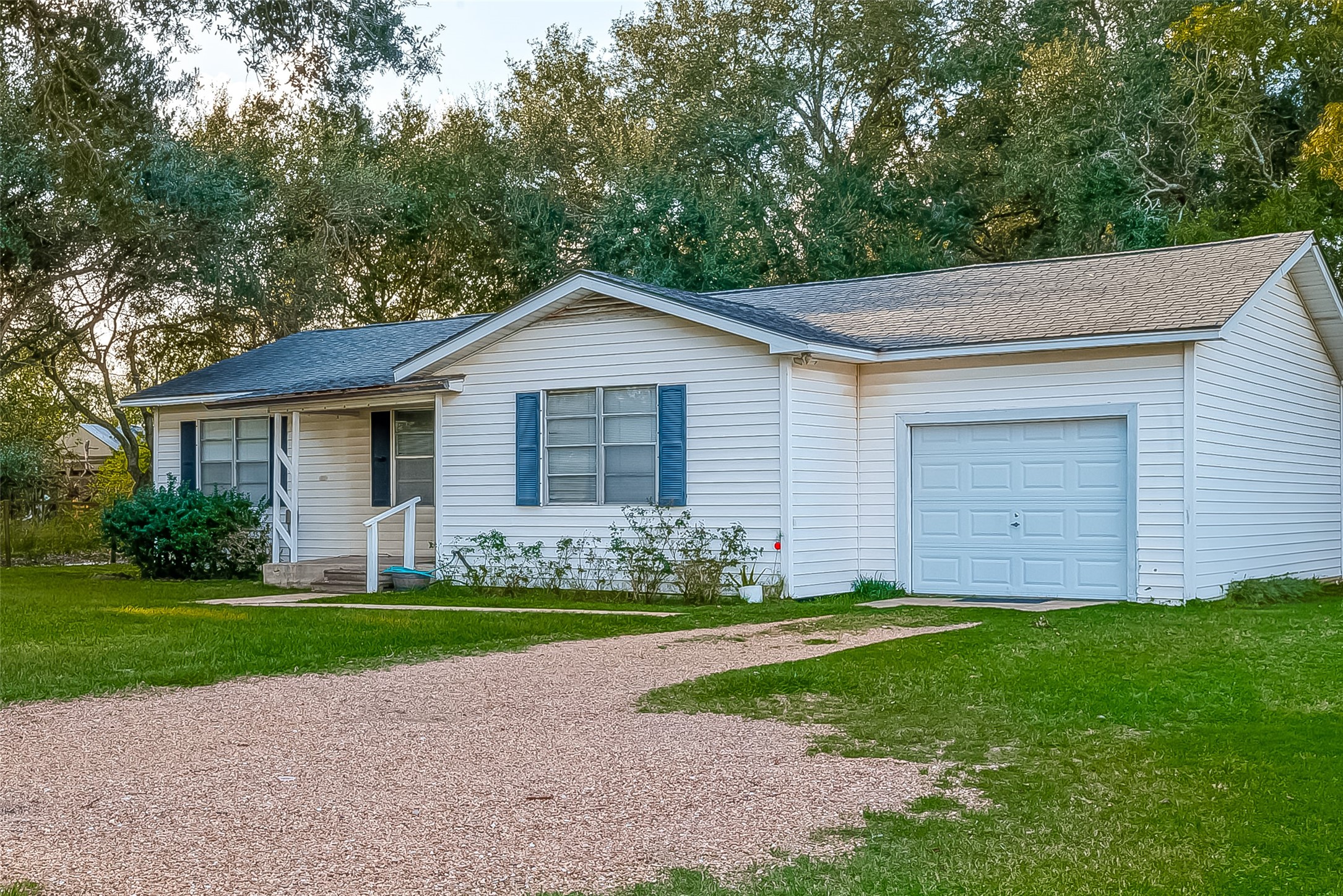 11426 Needville Fairchilds Road Property Photo 1
