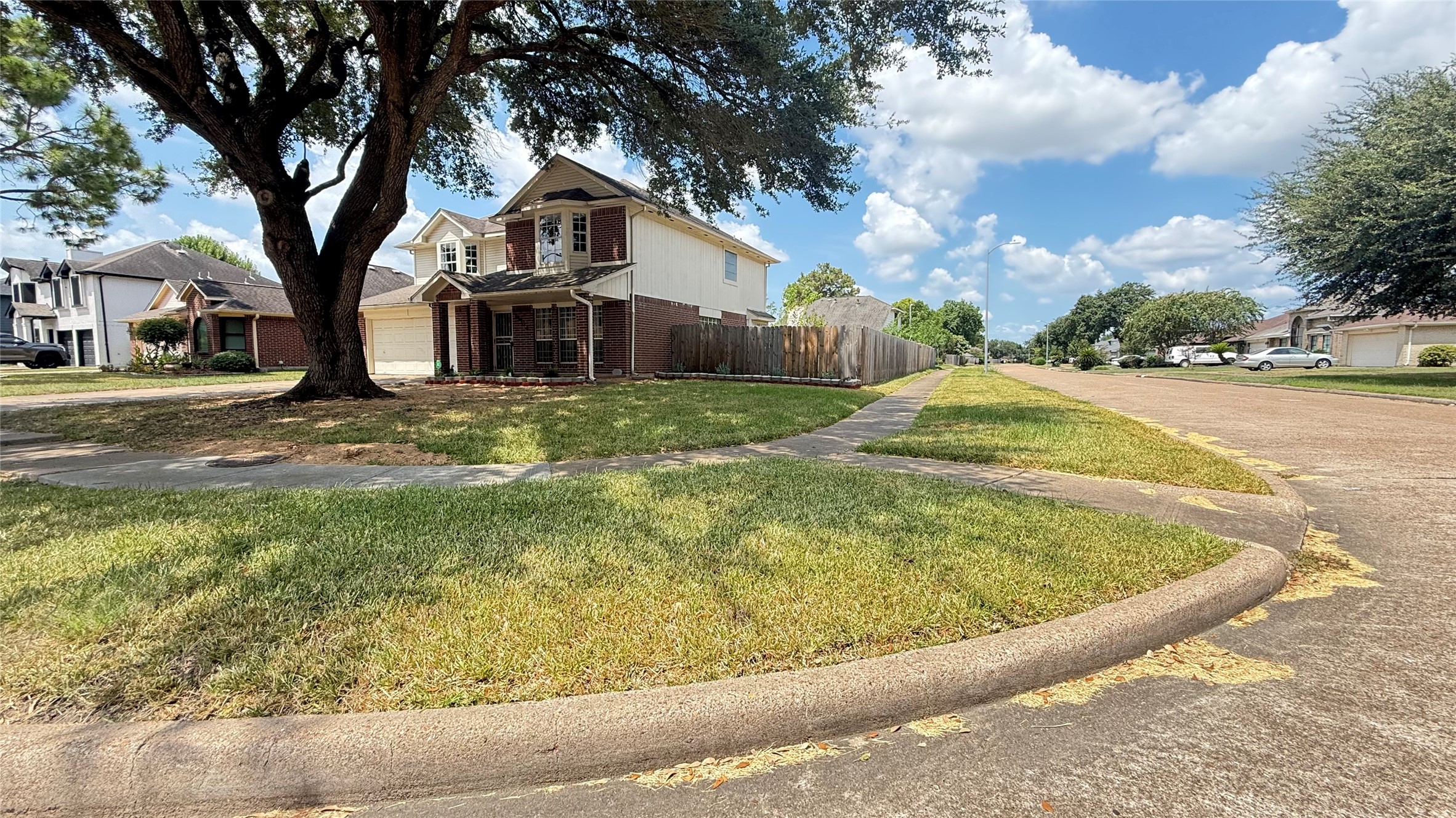 14402 Stone Park Road Property Photo 2