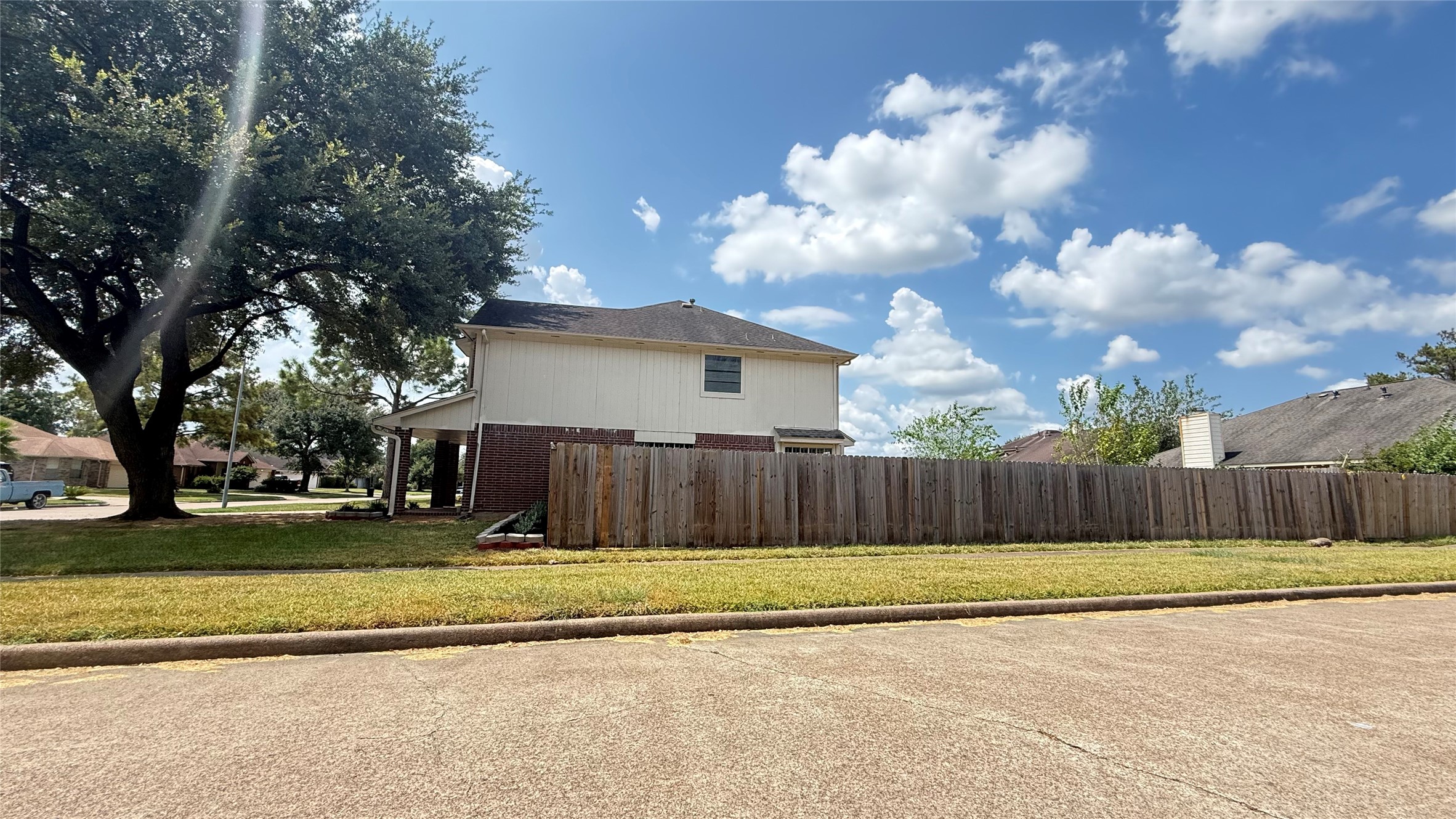 14402 Stone Park Road Property Photo 3
