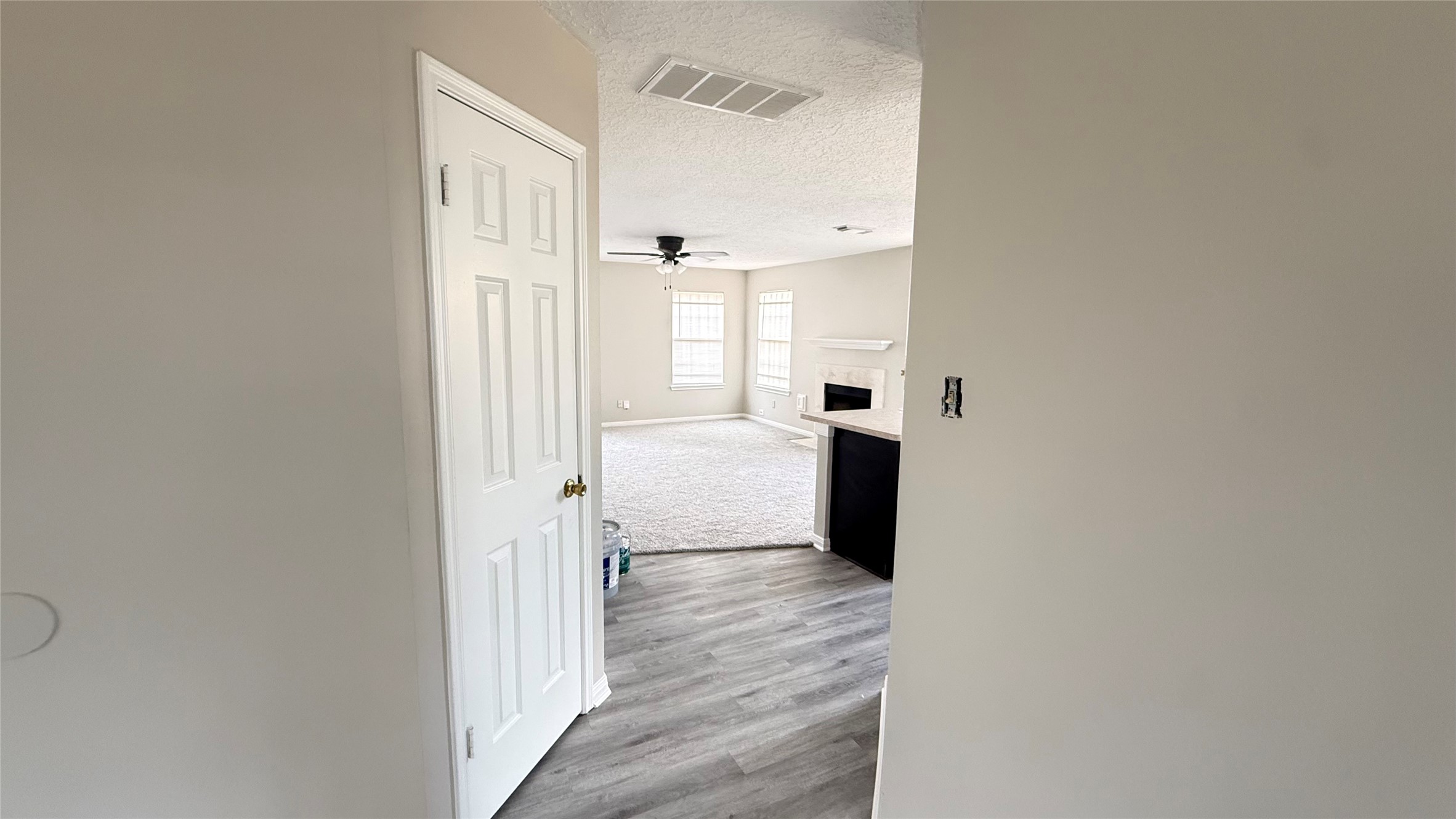 14402 Stone Park Road Property Photo 5