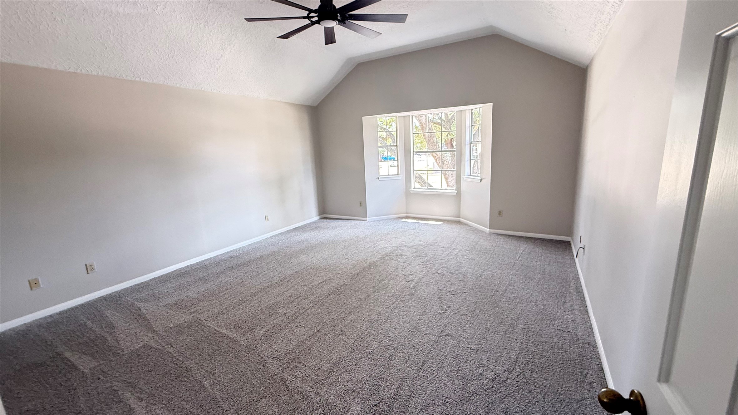 14402 Stone Park Road Property Photo 12