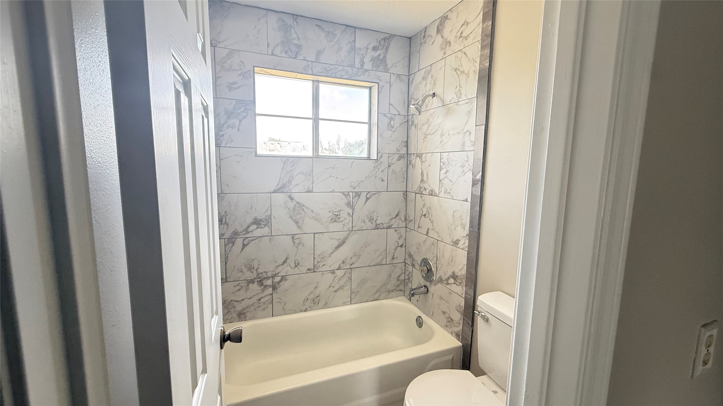 14402 Stone Park Road Property Photo 21