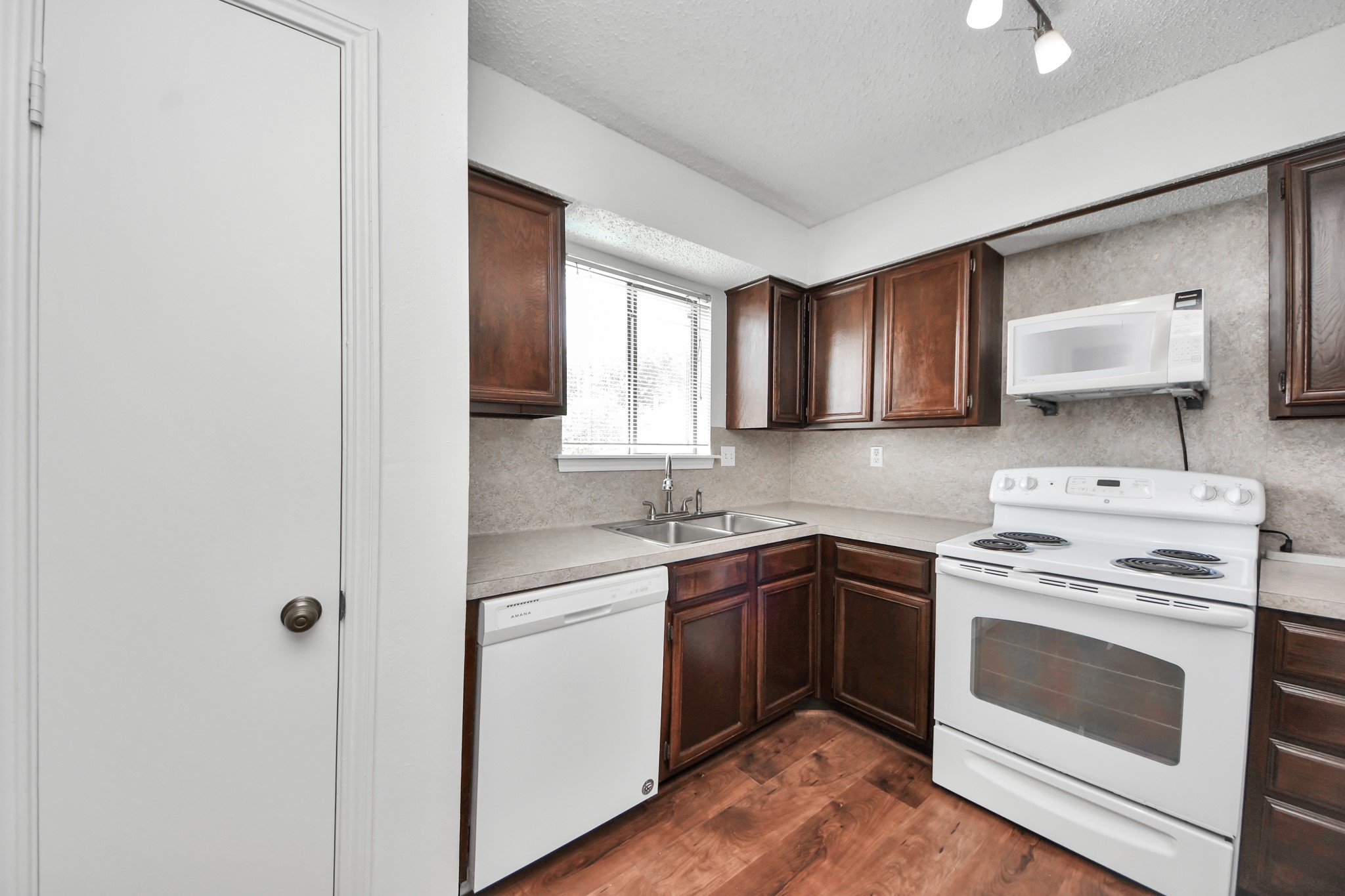 3708 Woodchase Drive 68 Property Photo 15