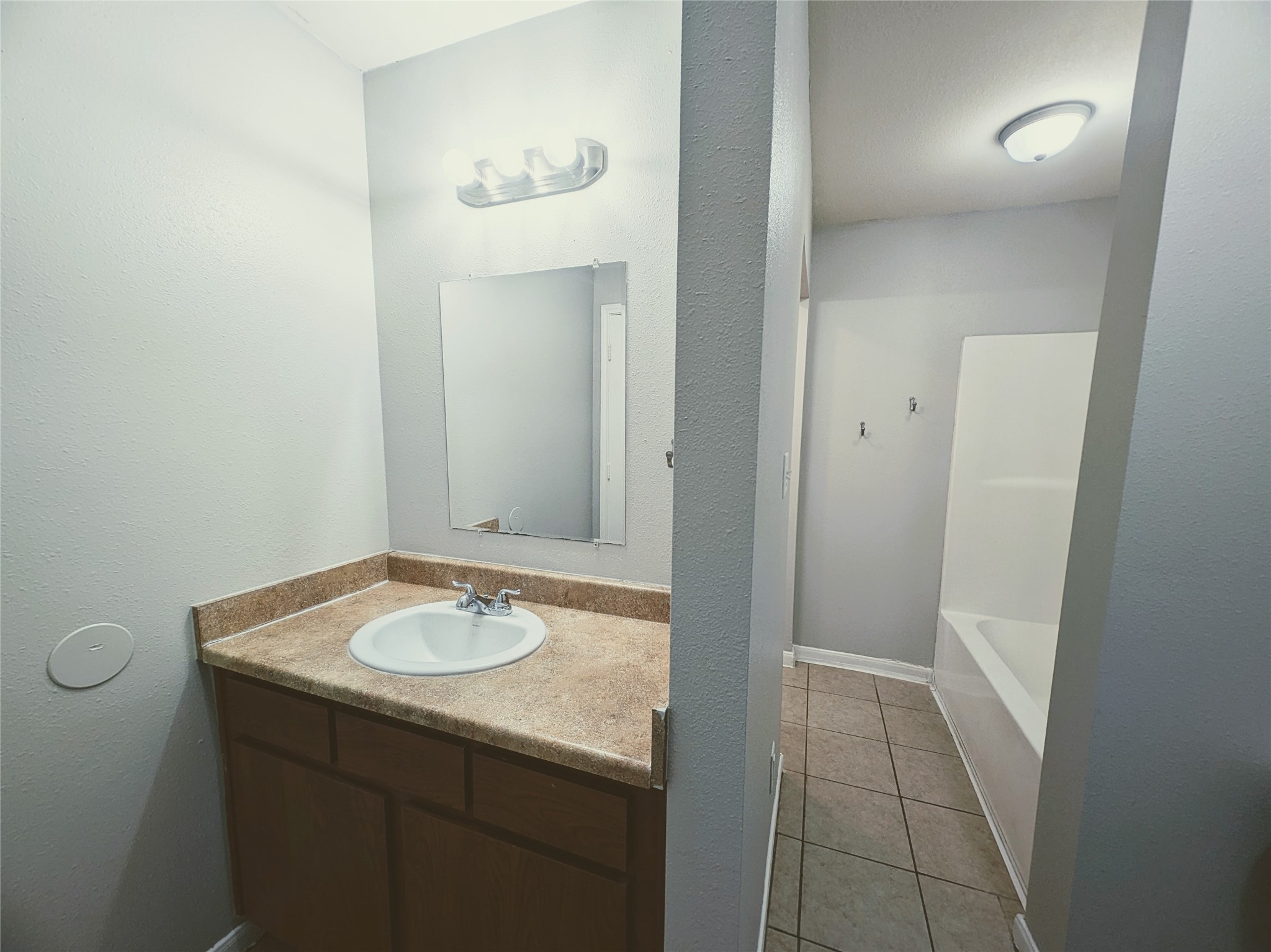 154 S Bend Court B Property Photo 6