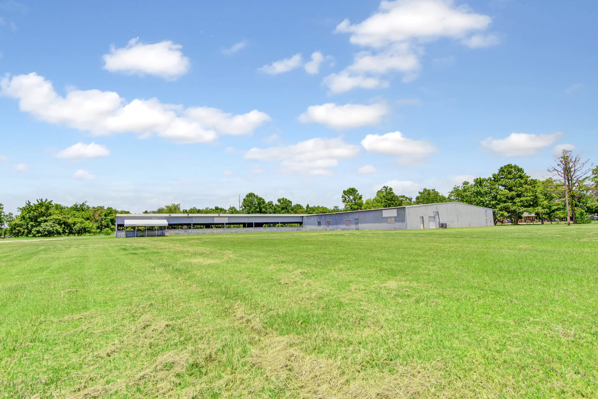 8458 Fm 1960 Property Photo 1