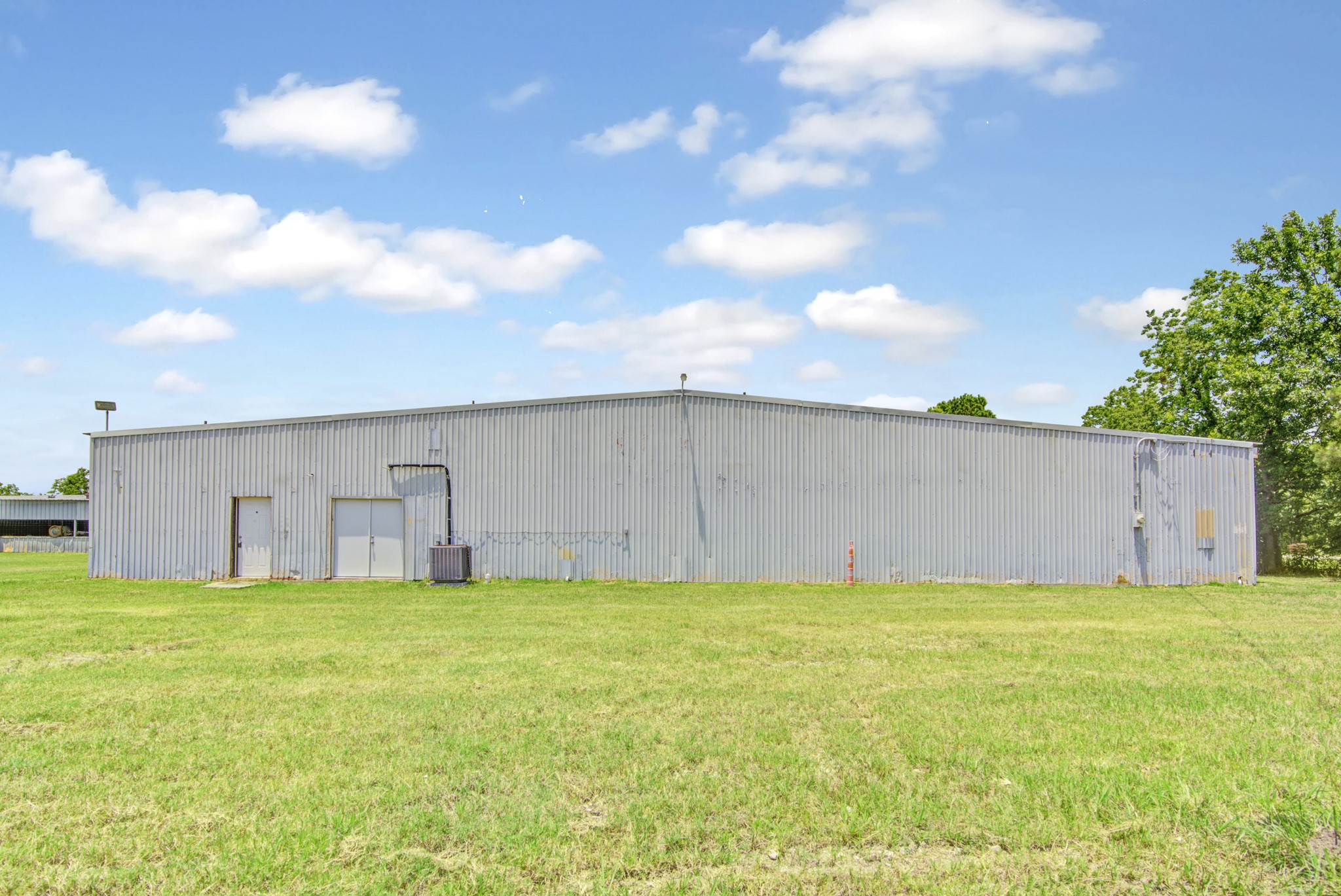8458 Fm 1960 Property Photo 3