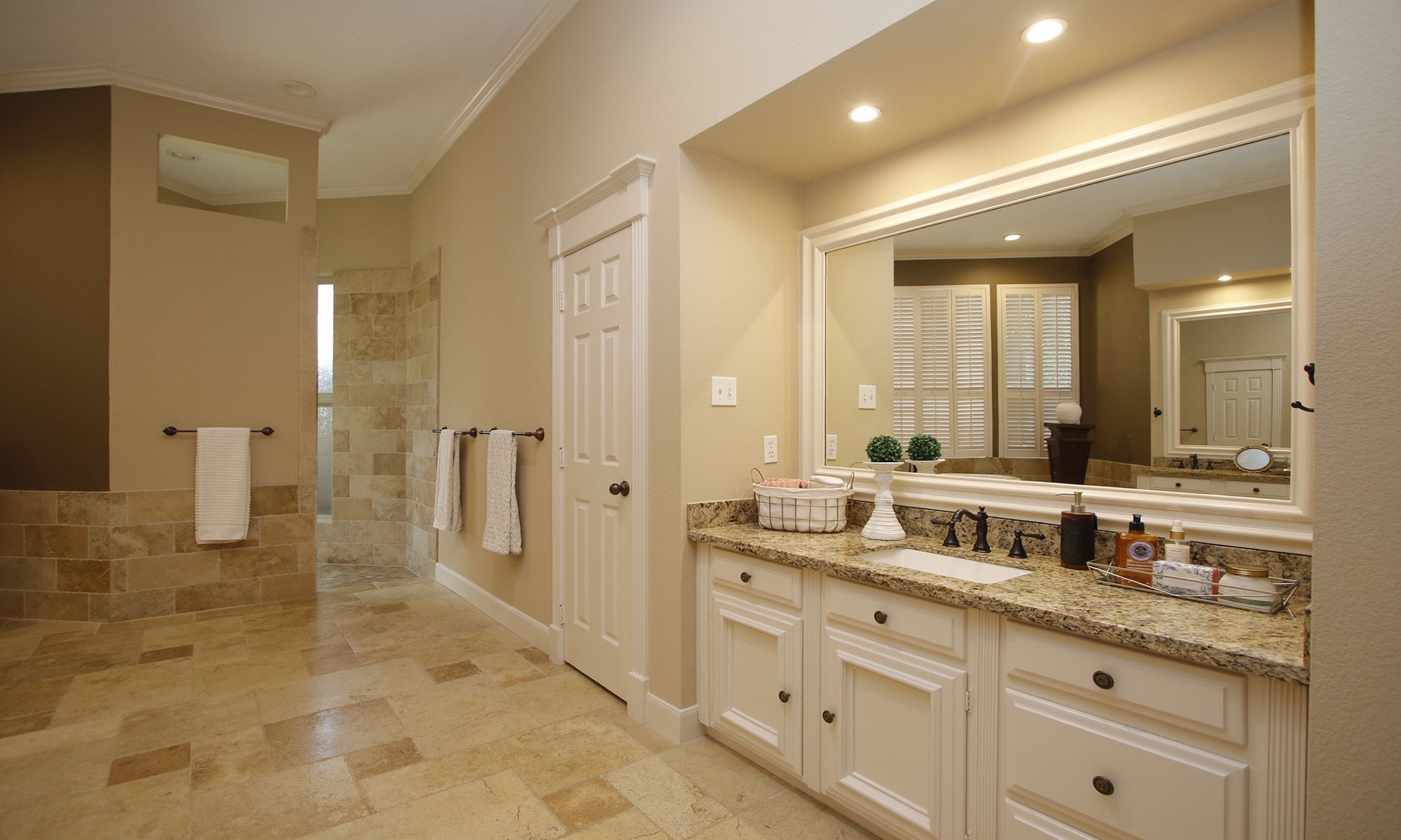 15923 Harwick Drive Property Photo 16