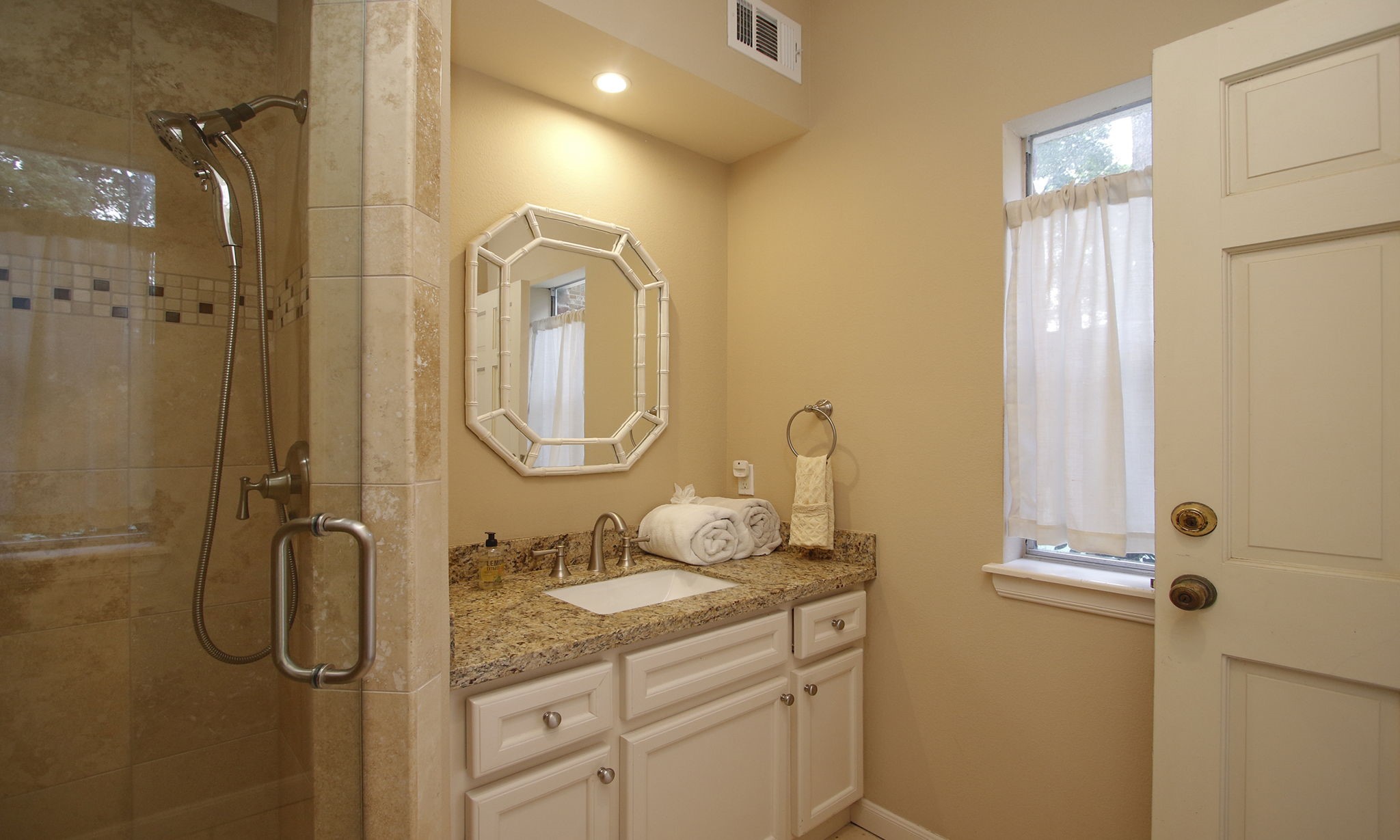15923 Harwick Drive Property Photo 46
