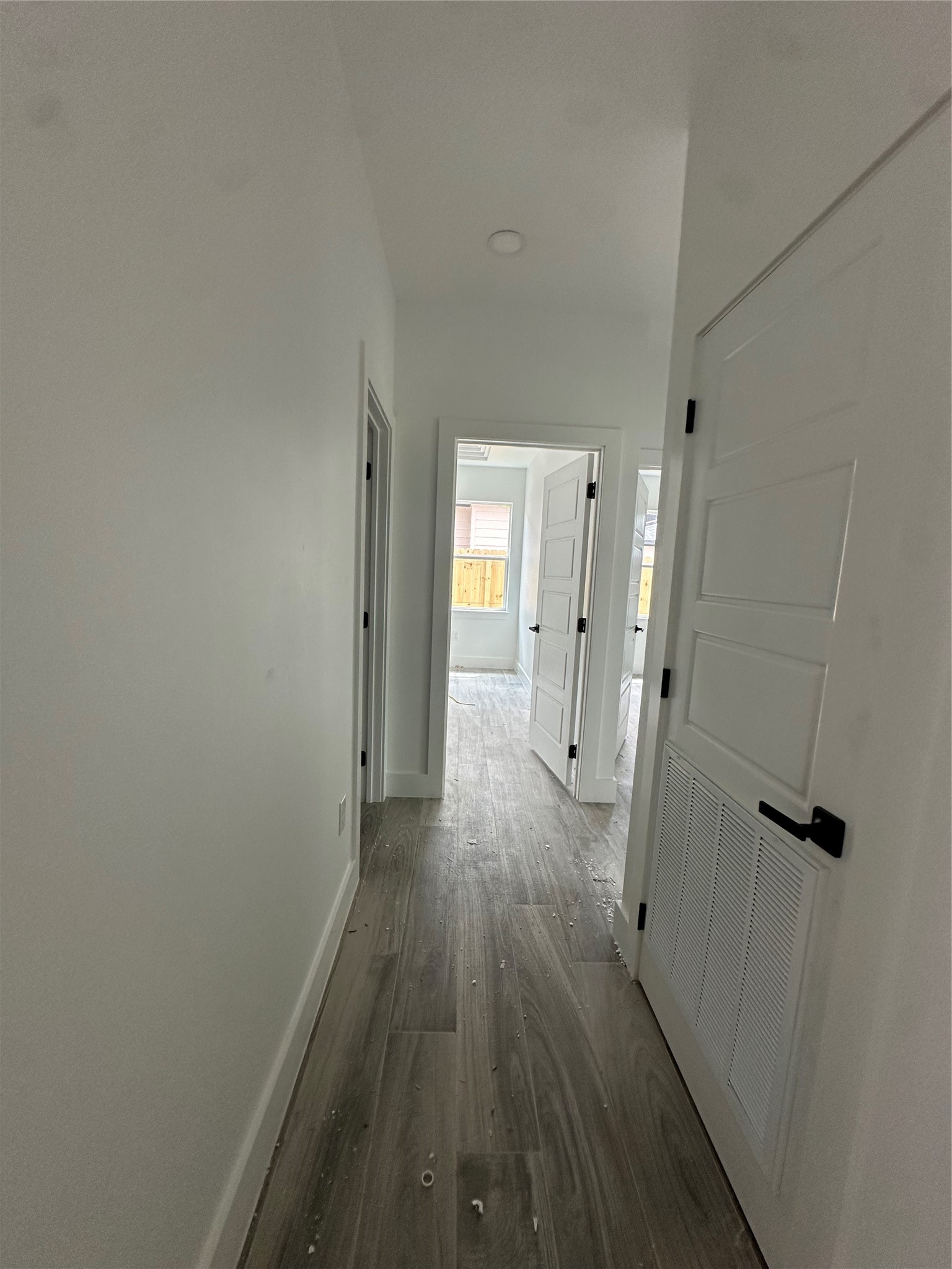 805 Lewis Street Property Photo 8