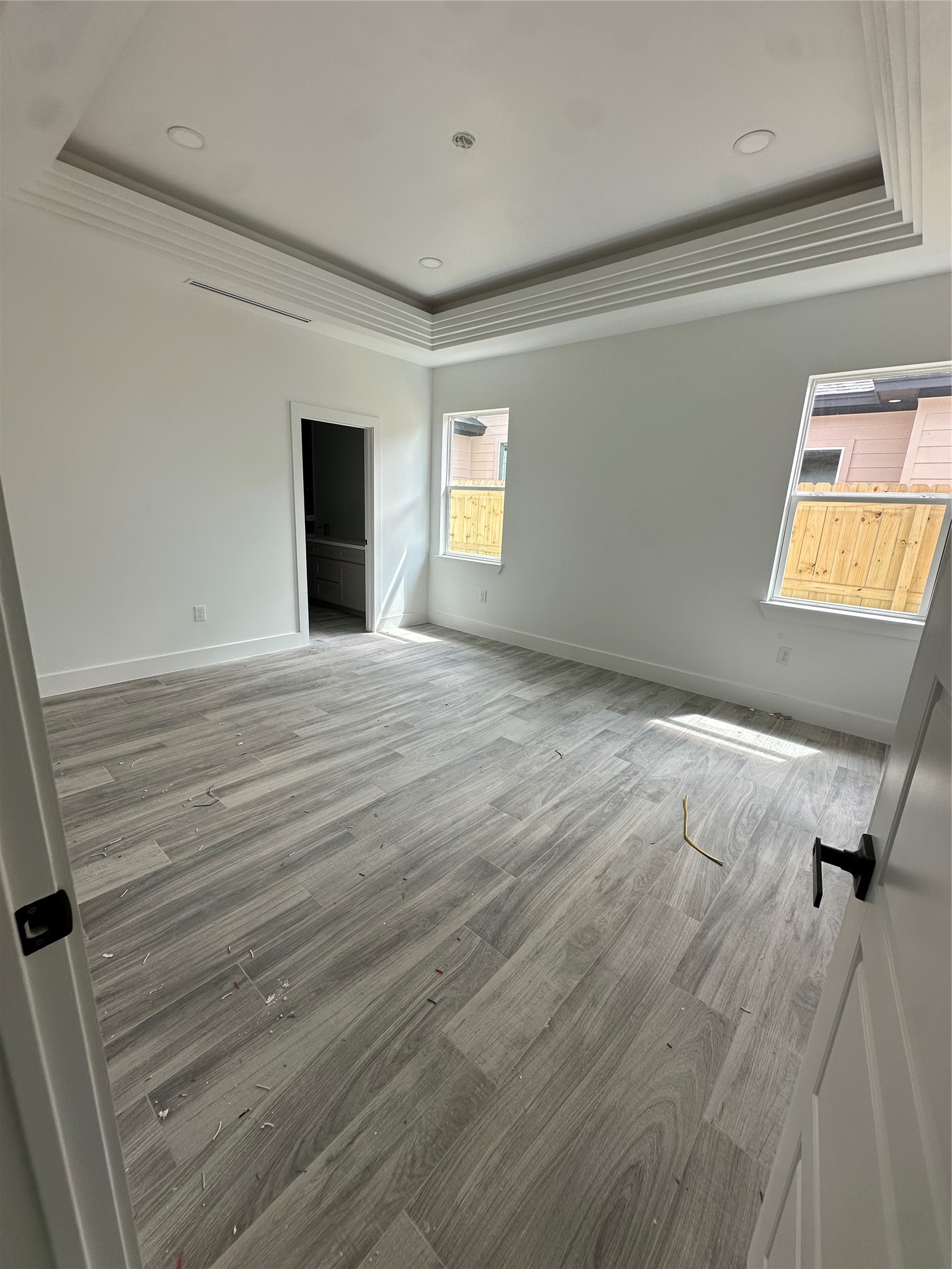805 Lewis Street Property Photo 10