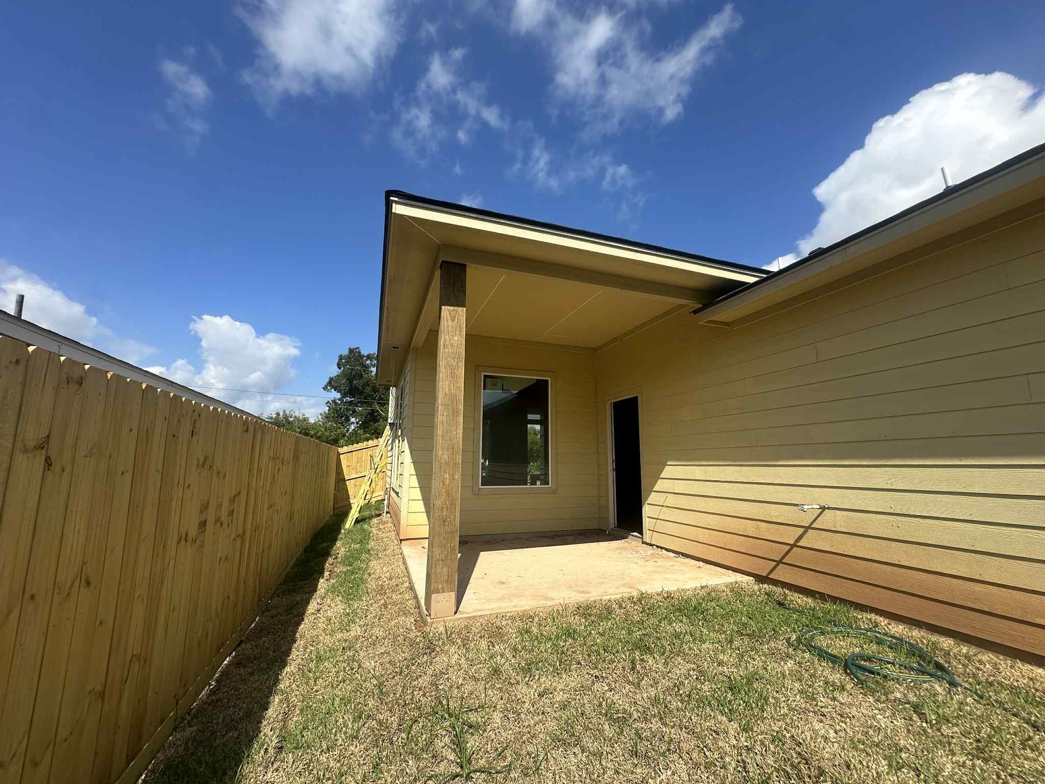 805 Lewis Street Property Photo 13