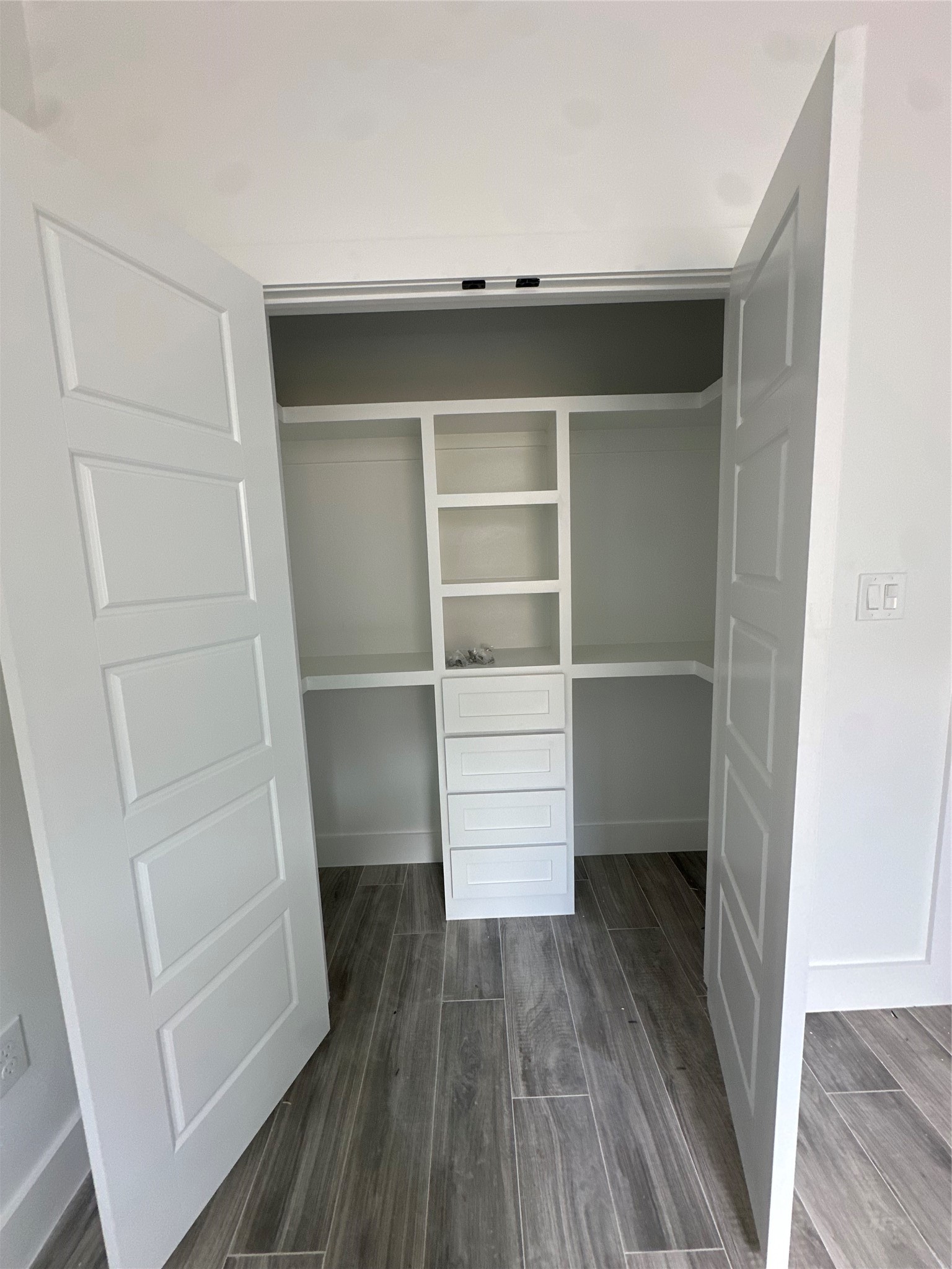 805 Lewis Street Property Photo 20