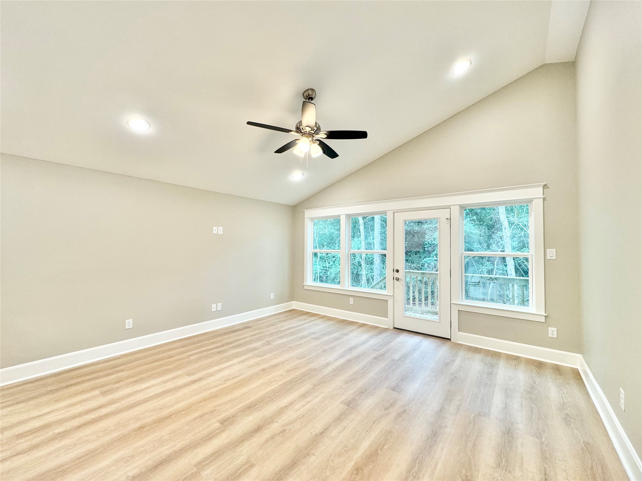 63 Heatley Property Photo 4