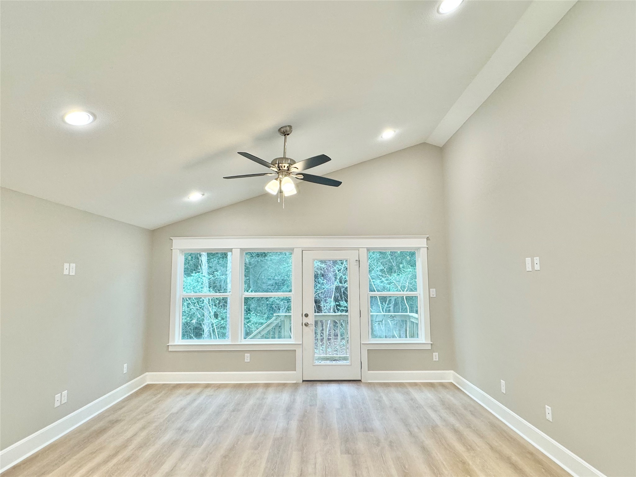 63 Heatley Property Photo 6