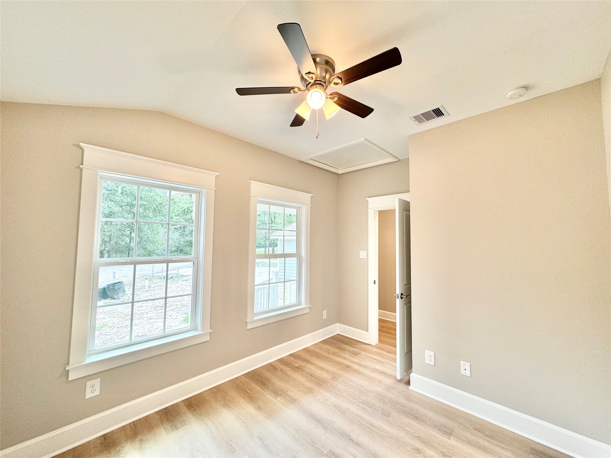 63 Heatley Property Photo 13