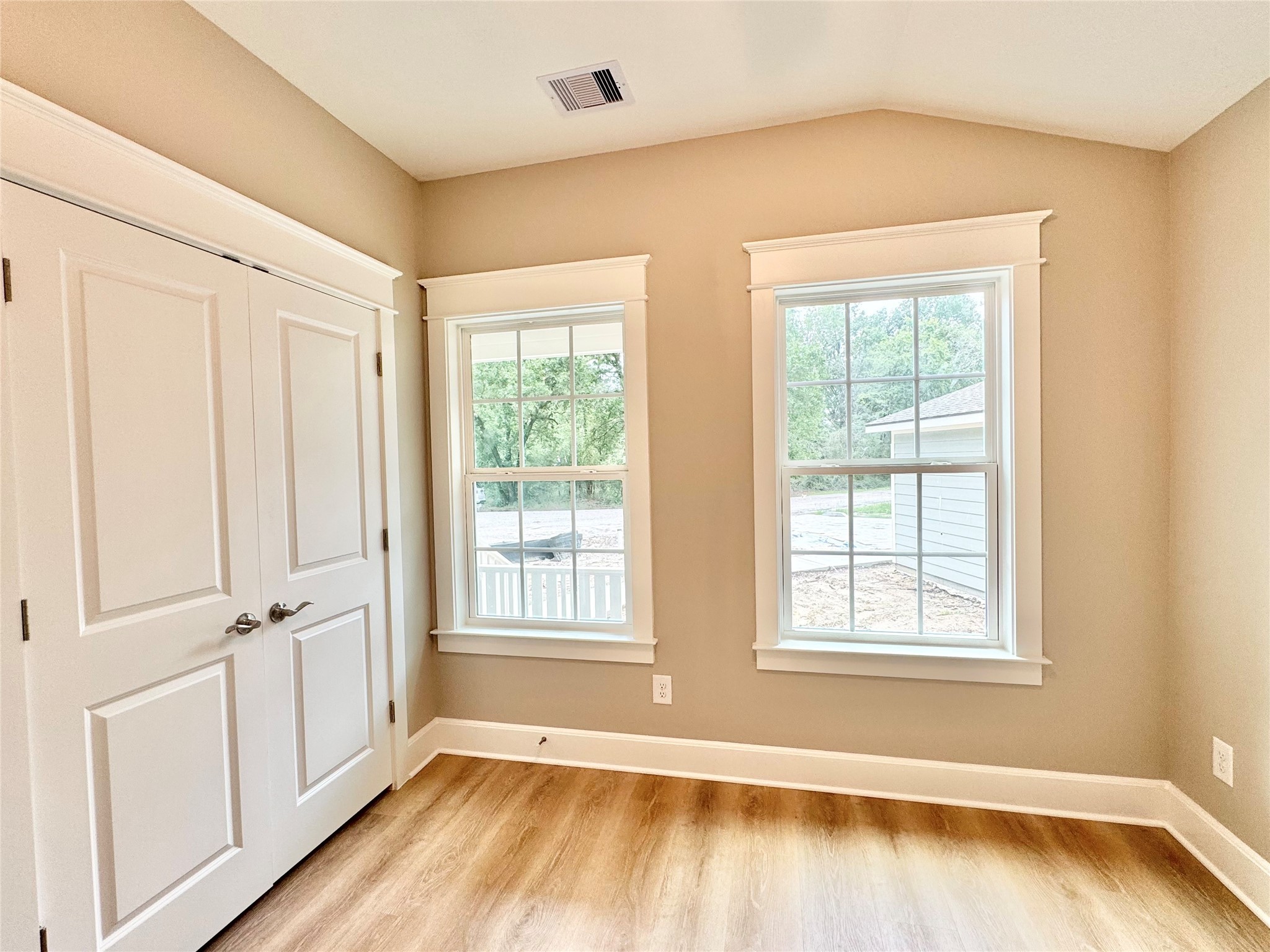 63 Heatley Property Photo 19