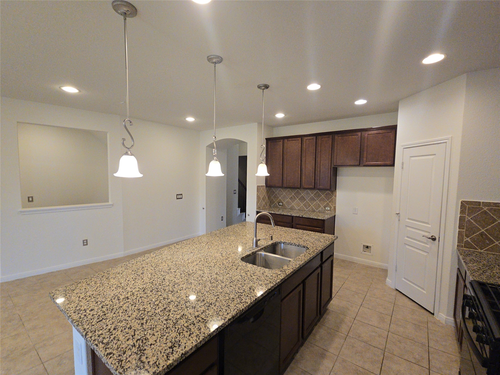 5206 Gerent Lane Property Photo 4