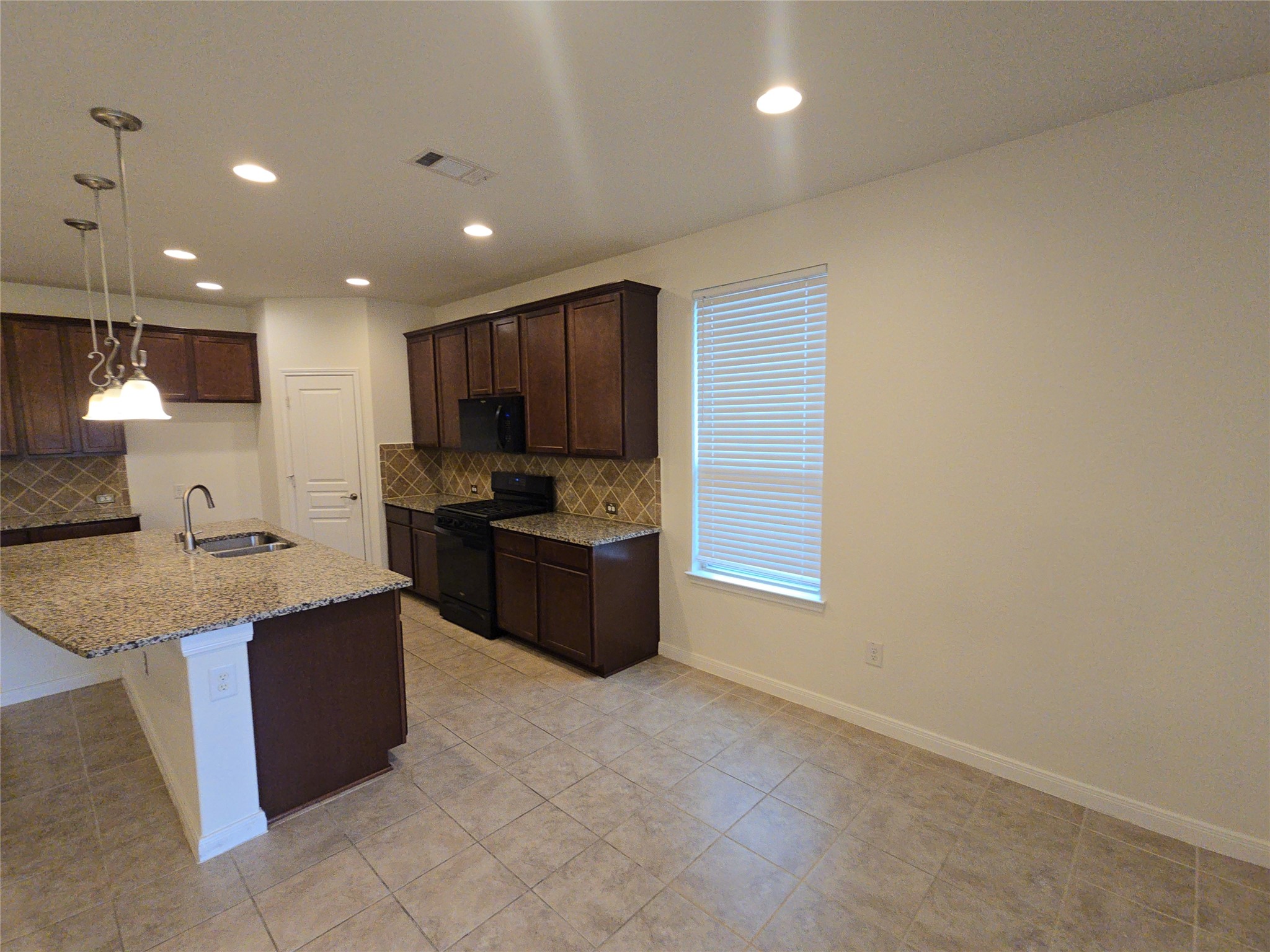 5206 Gerent Lane Property Photo 5