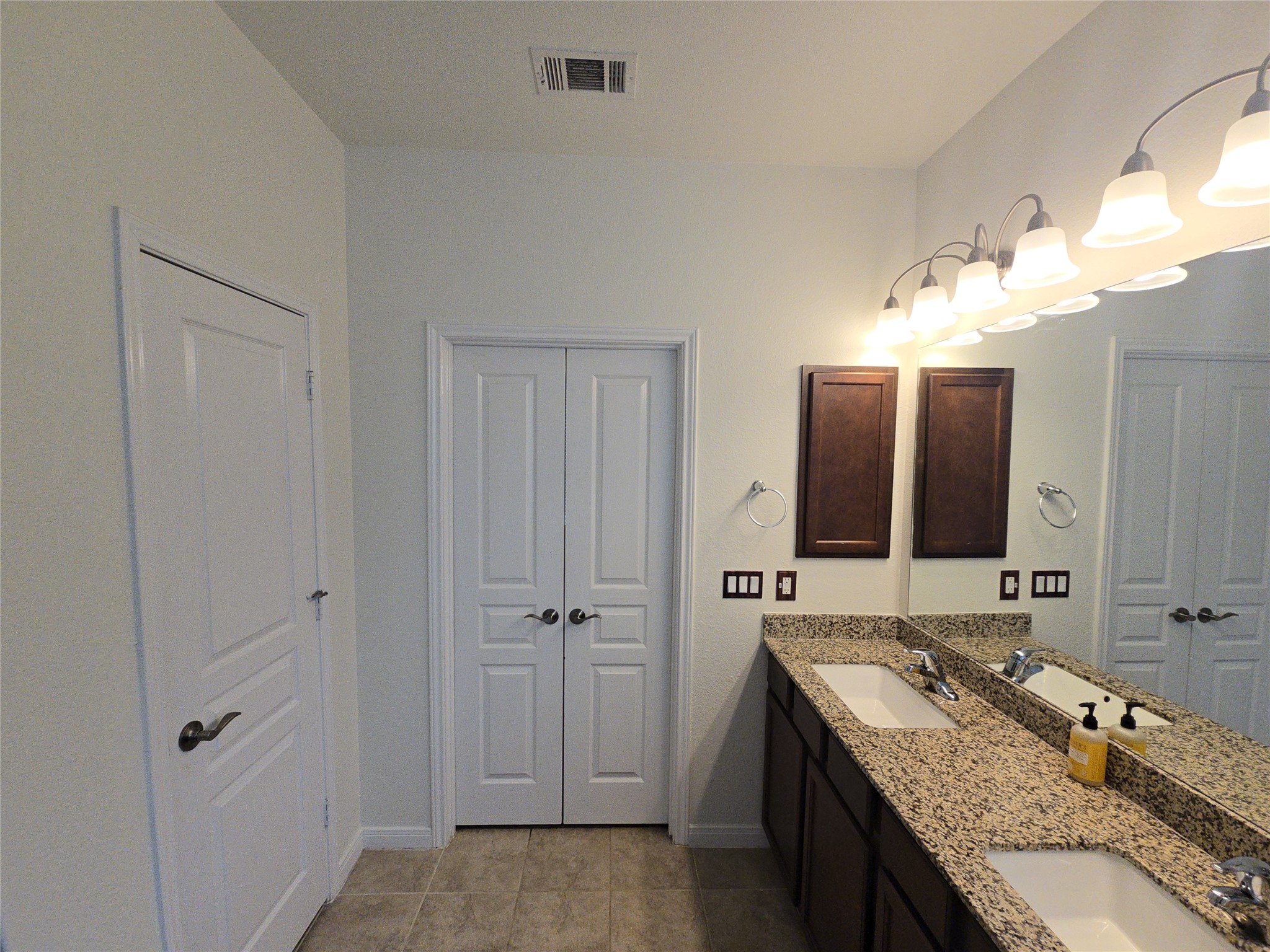5206 Gerent Lane Property Photo 10