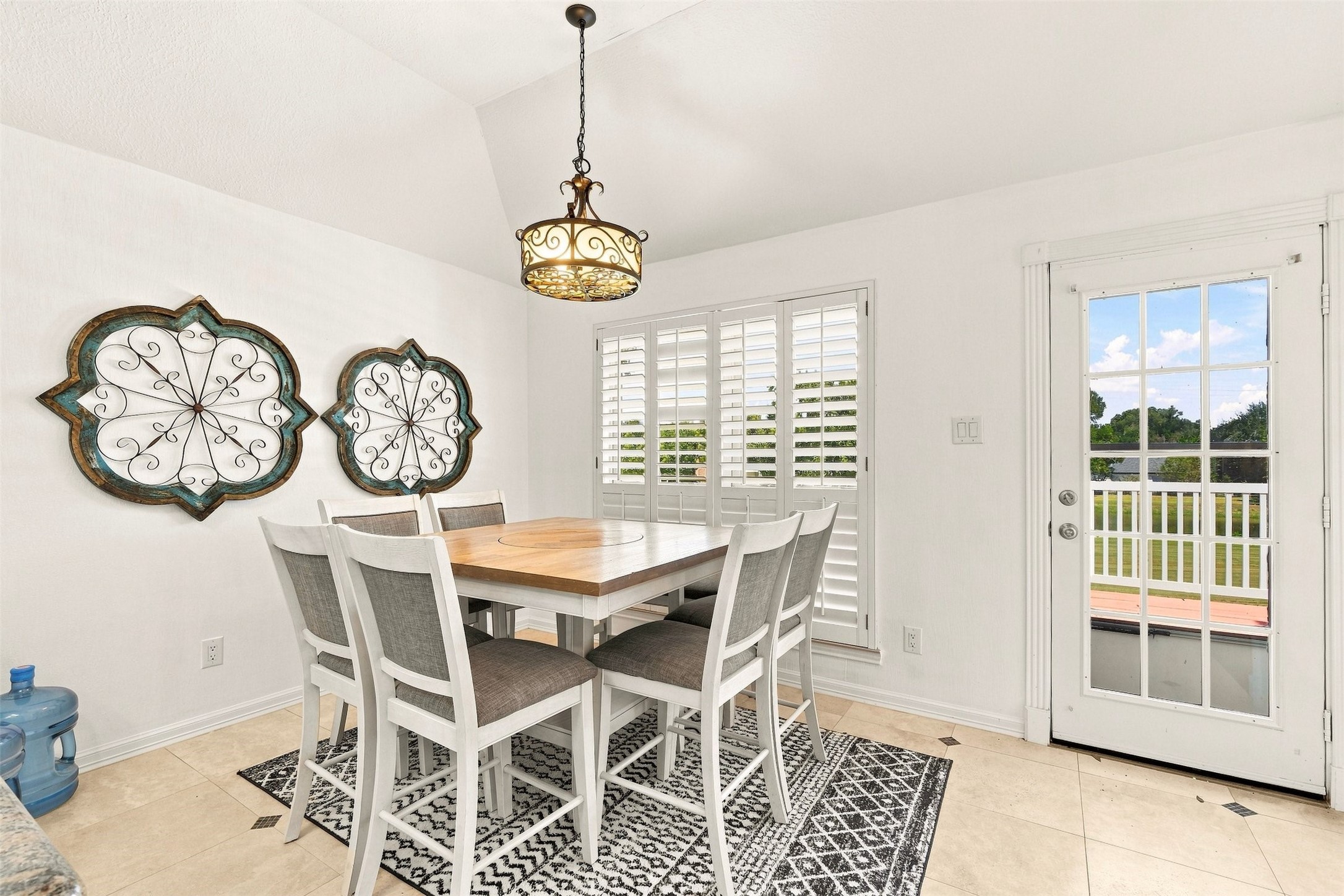 1914 Kingsmill Lane Property Photo 16