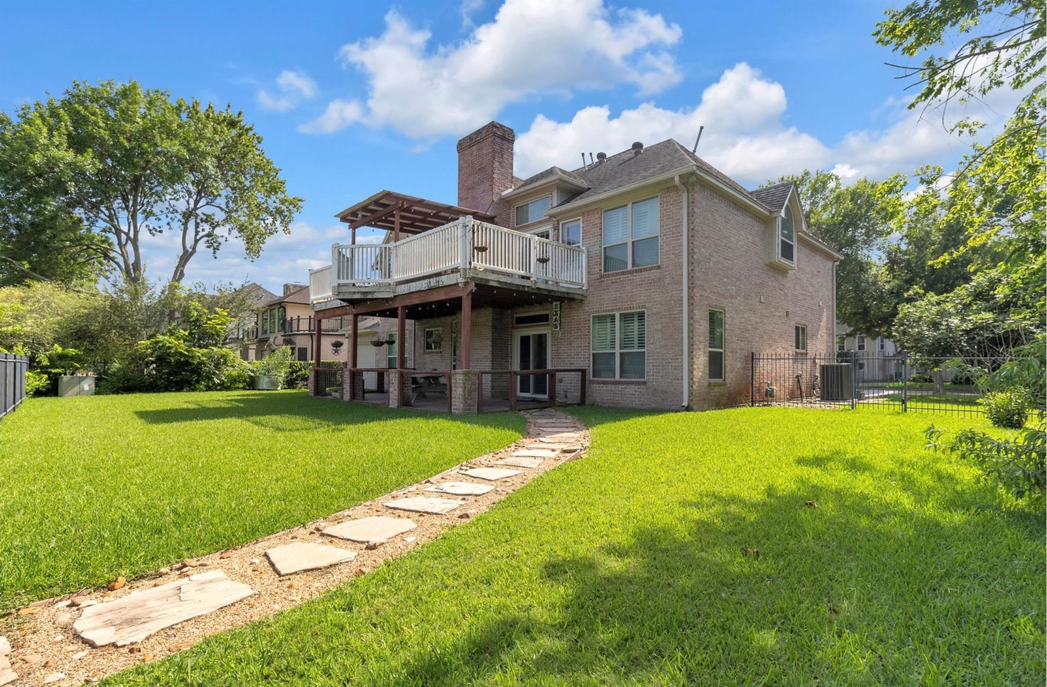 1914 Kingsmill Lane Property Photo 47