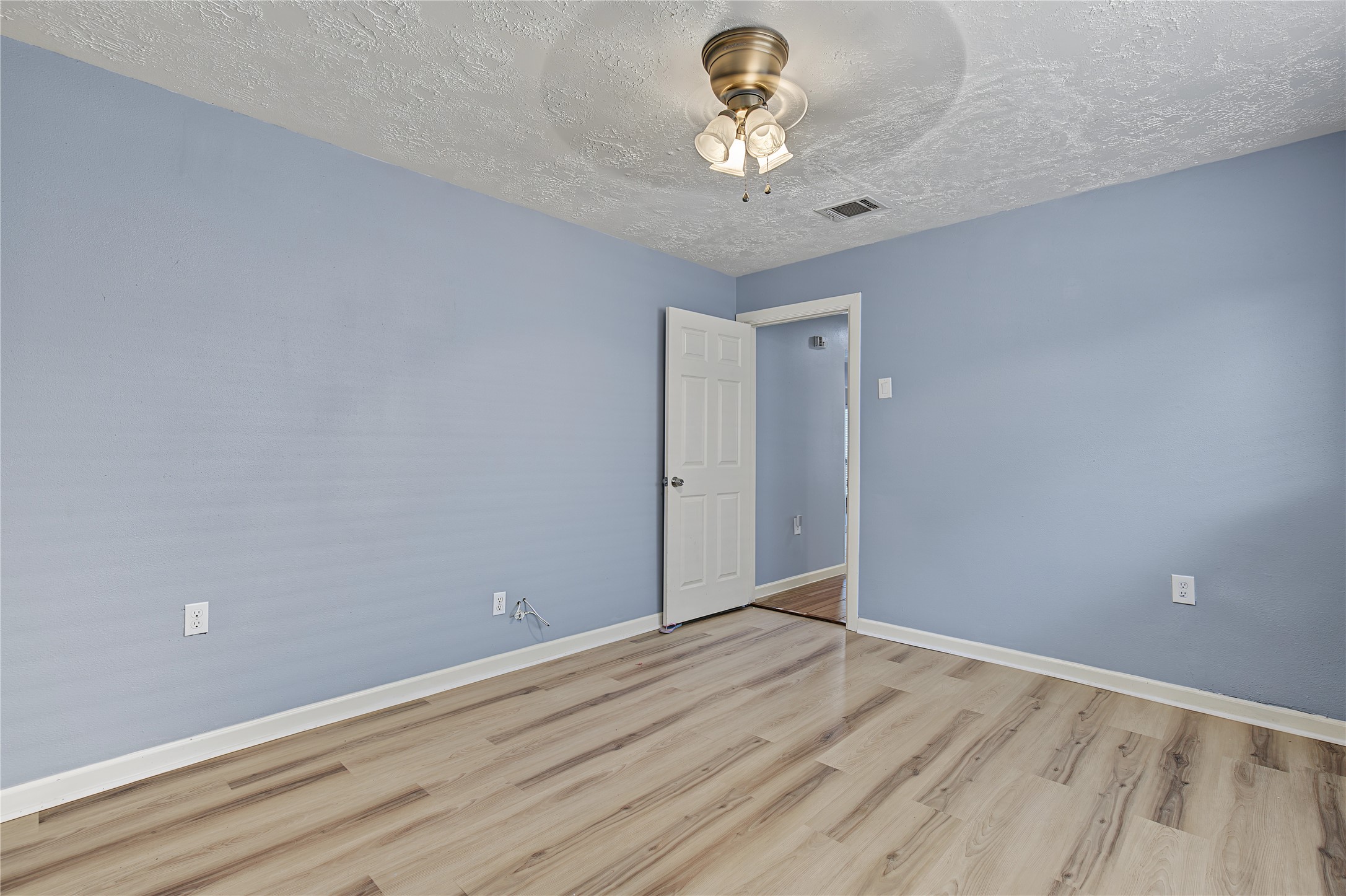 12802 Enchanted Path Drive Property Photo 17