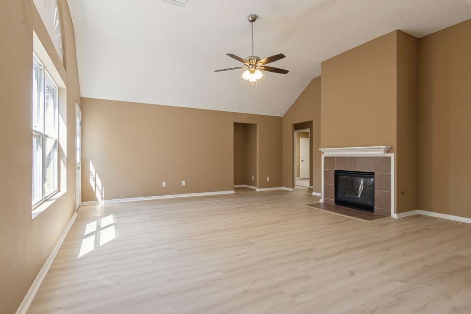 14703 Keystone Green Drive Property Photo 5