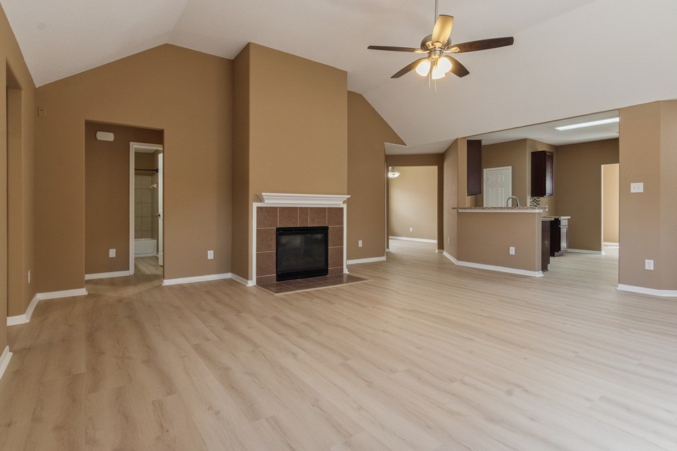 14703 Keystone Green Drive Property Photo 6
