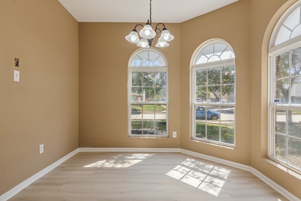14703 Keystone Green Drive Property Photo 10