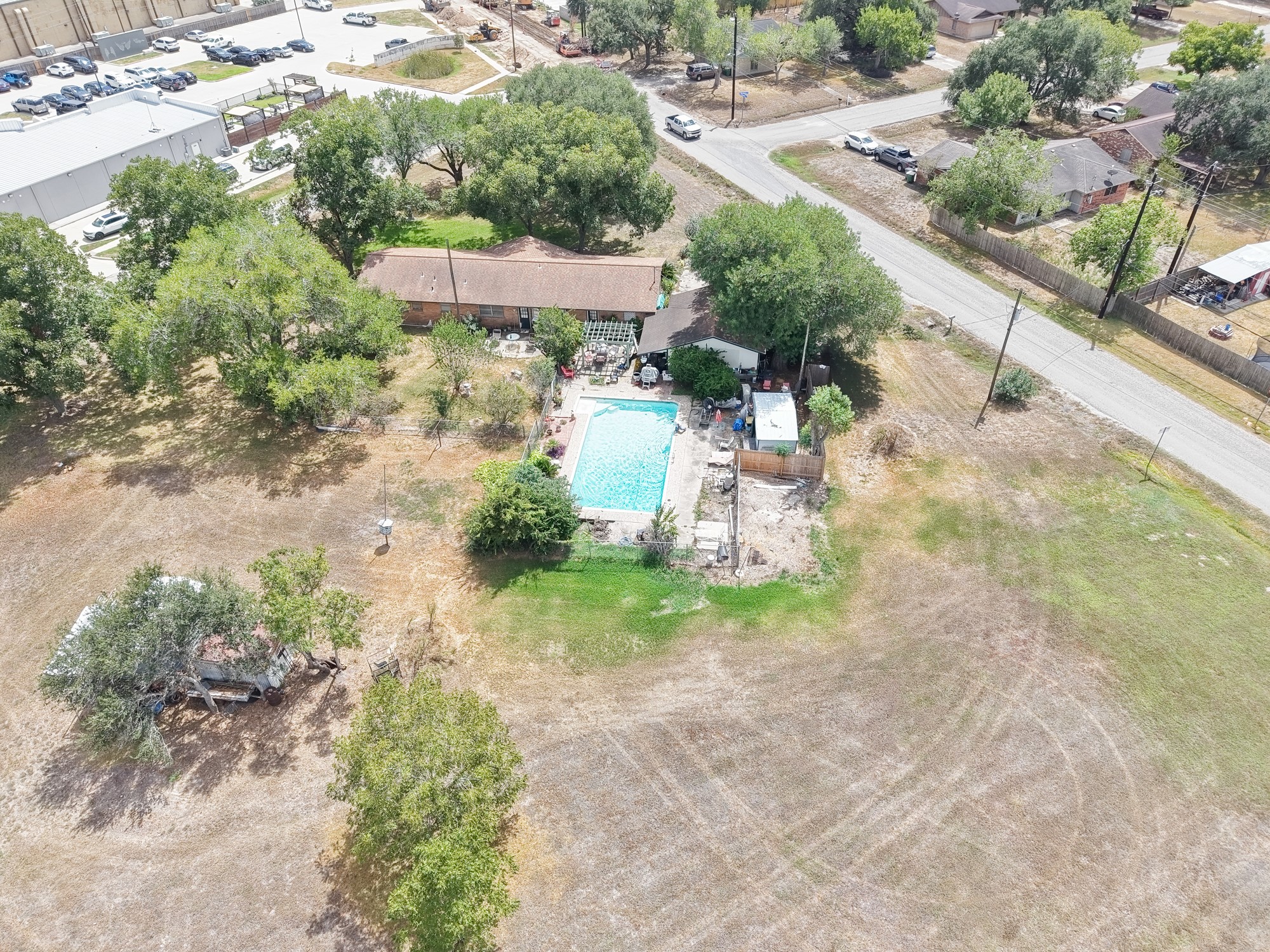 202 Broadmoor Street Property Photo 6