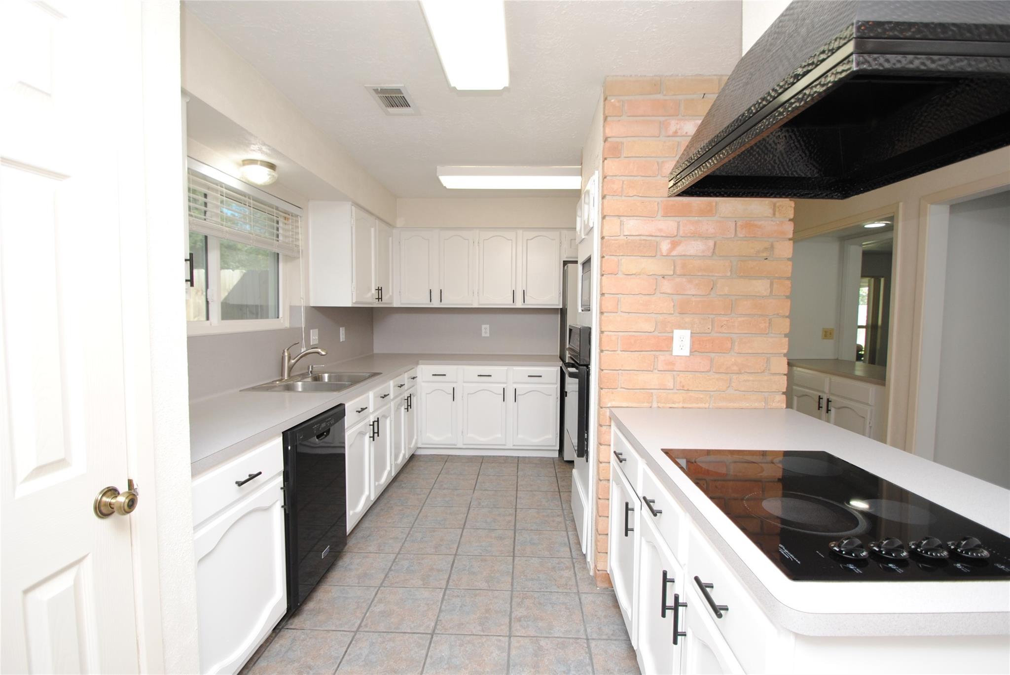 12502 Aste Lane Property Photo 13