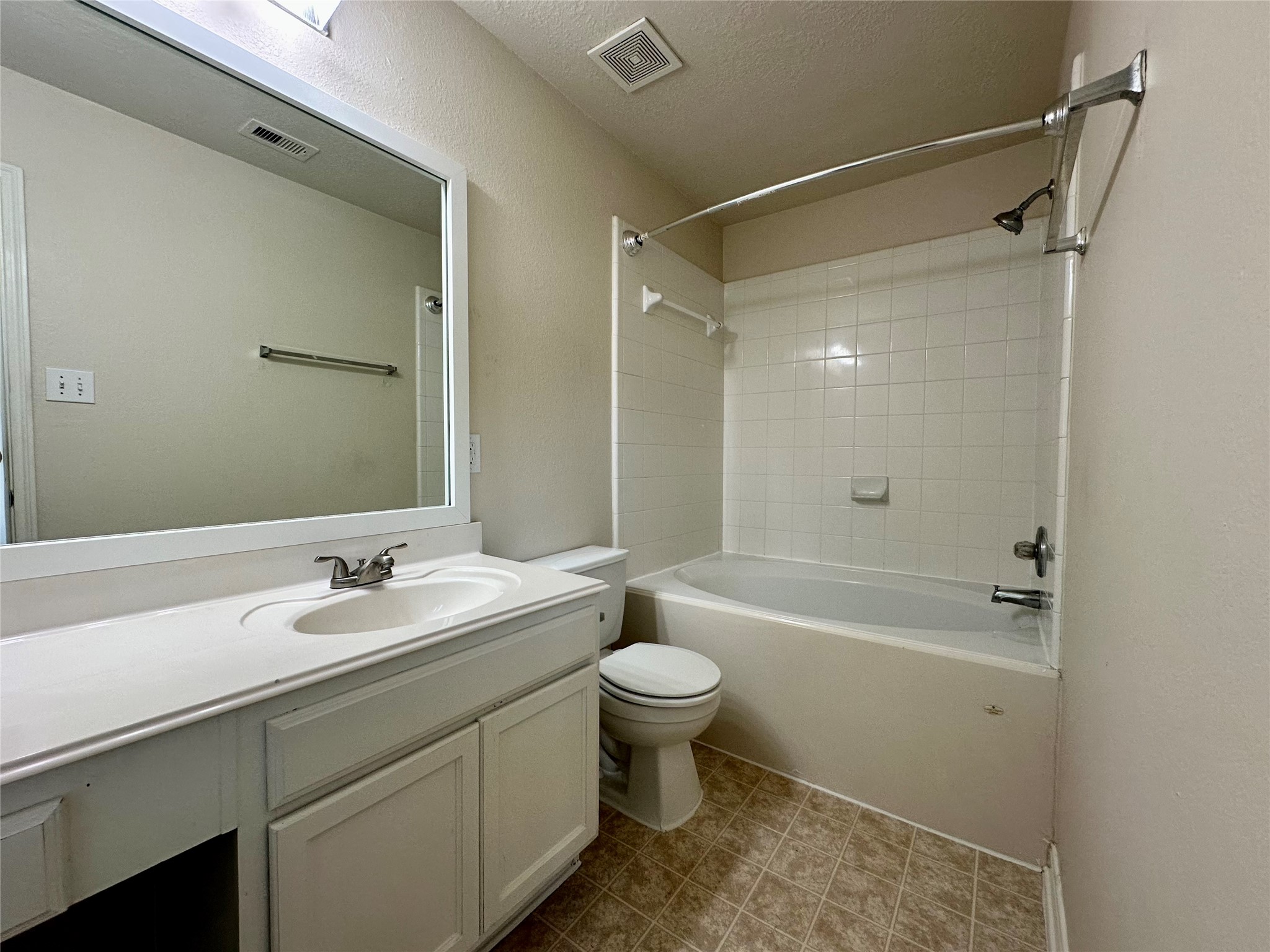 20515 Hillsdale Park Drive Property Photo 22